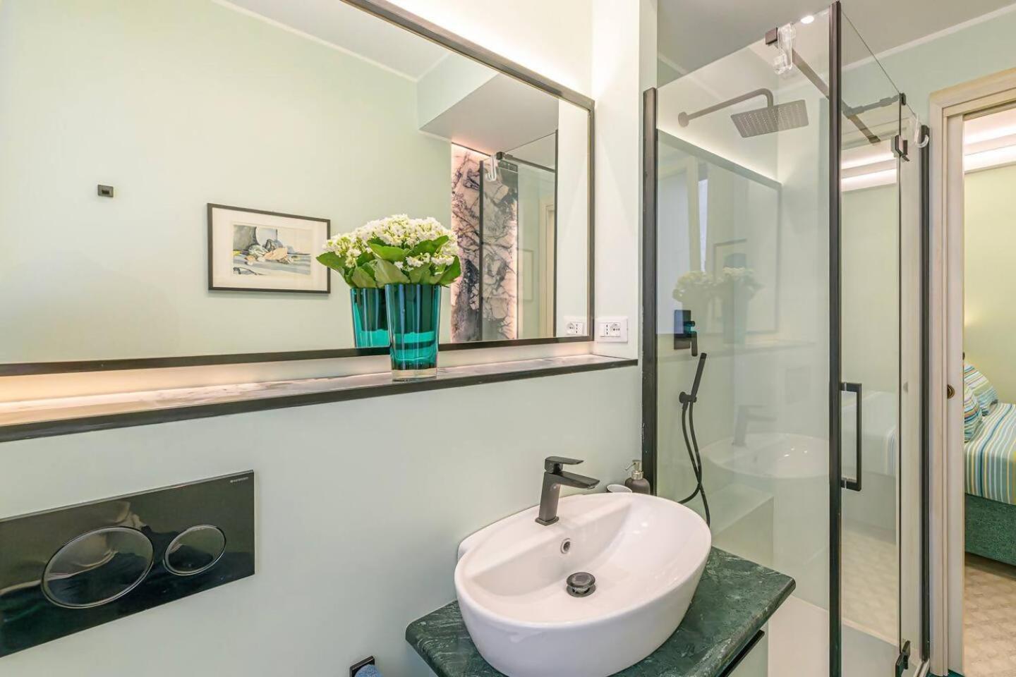 Tu Chiamale Emozioni Intero Apartment