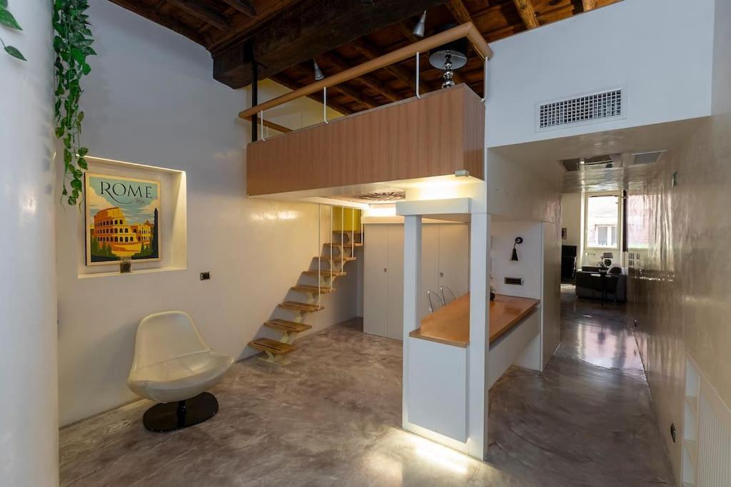 Restart Nettuno Stylish Trevi Fountain With Terrace Apartment Rome