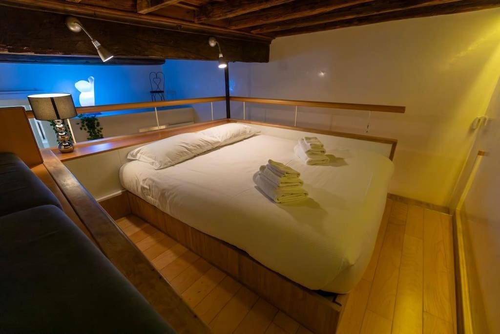 Restart Nettuno Stylish Trevi Fountain With Terrace Apartment *