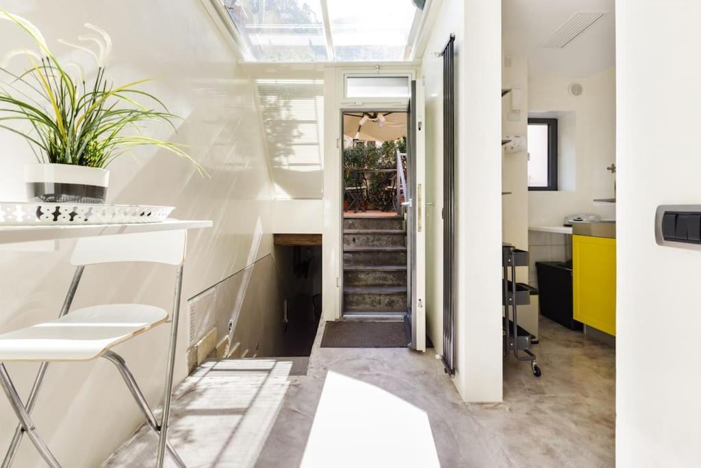 Apartment Restart Nettuno Stylish Trevi Fountain With Terrace Rome