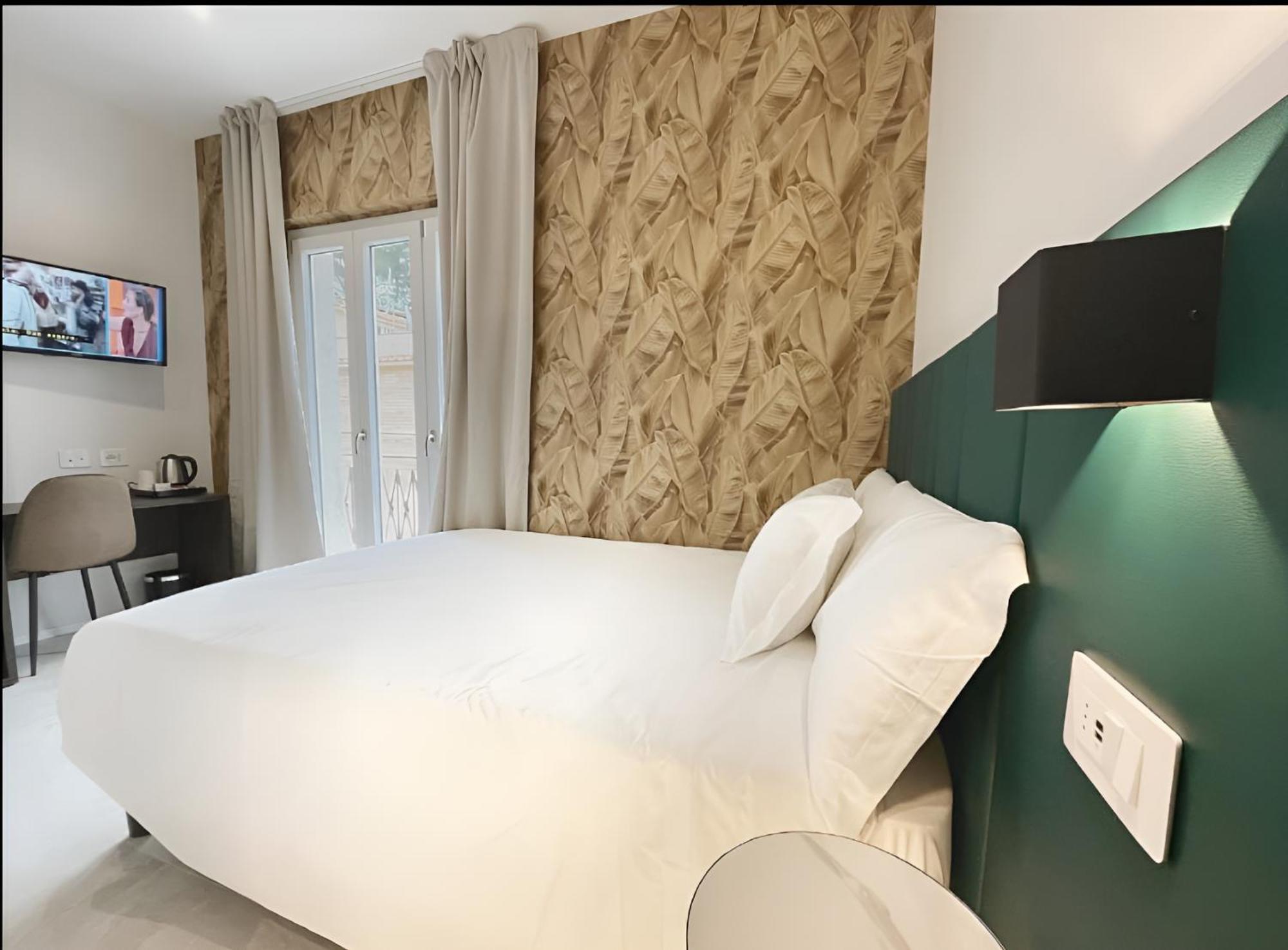 Cassia Collection * Rome