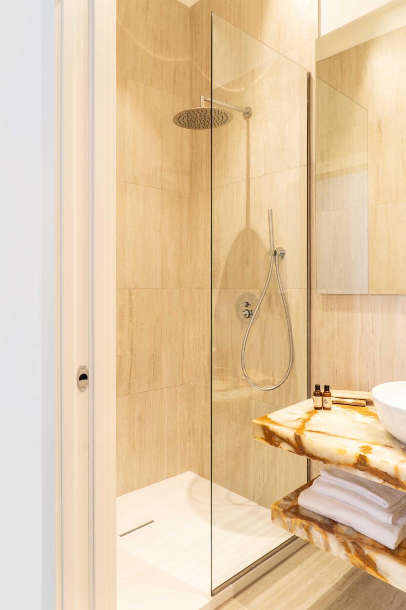 Apartment Palazzo Raggi Luxury Rome