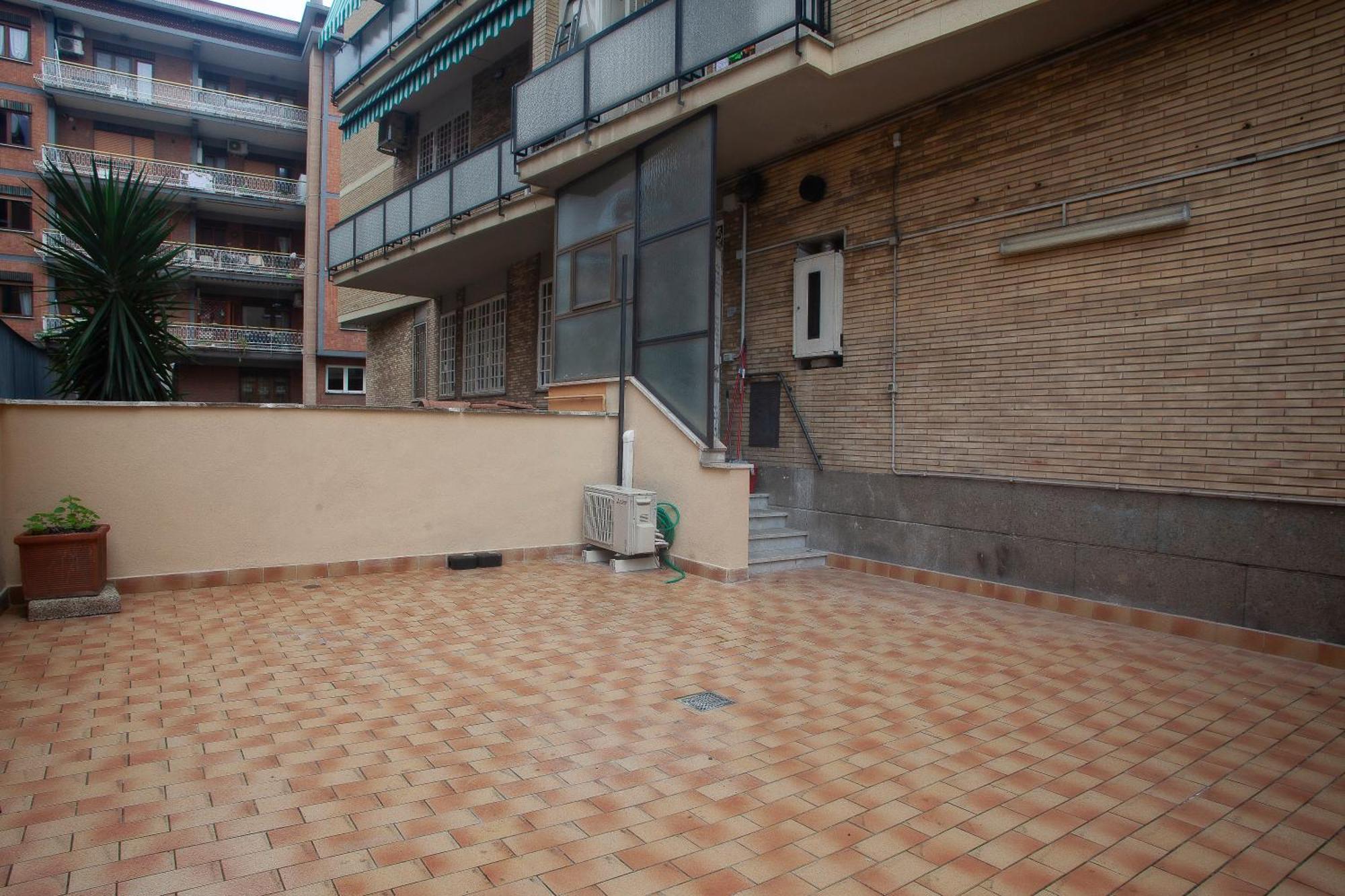 Benny Urban House Appia Apartment *