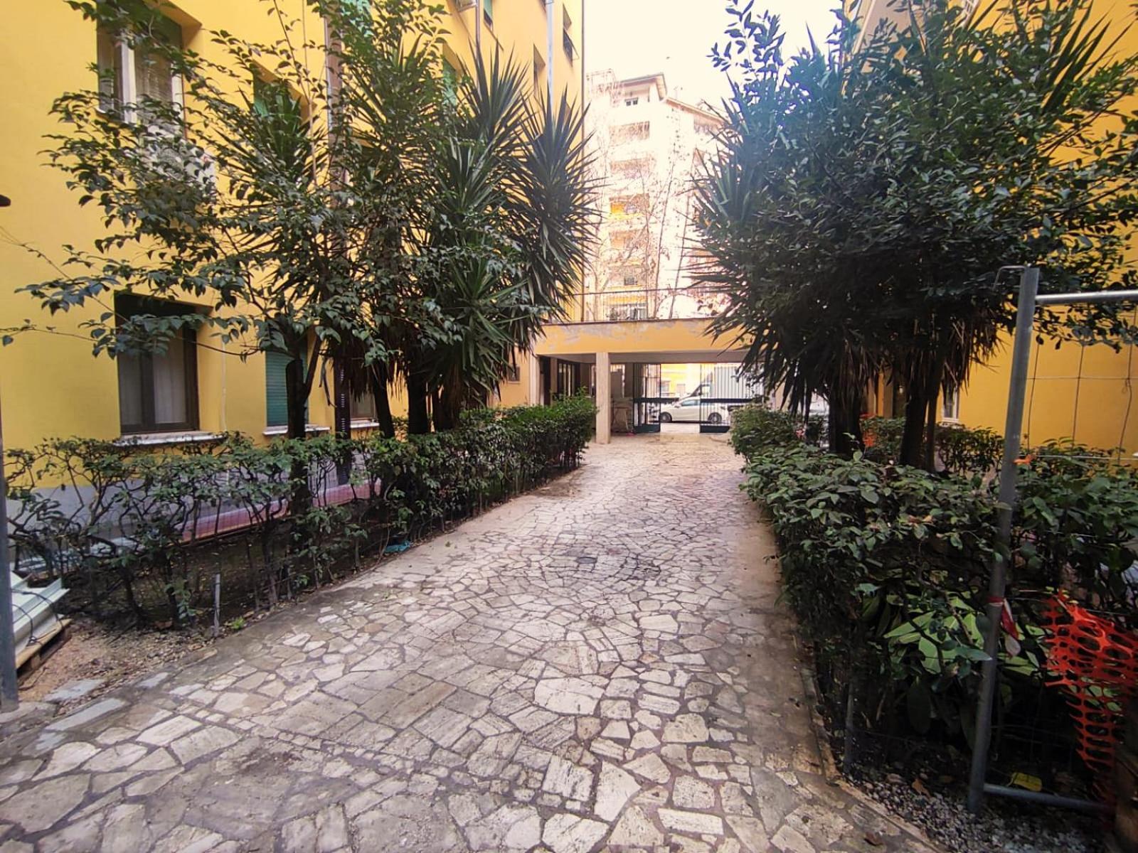 Apartment Ele House