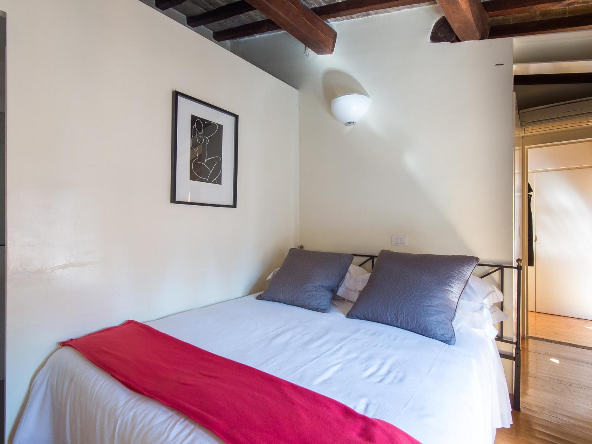 Spanish Steps Vittoria Apartment *