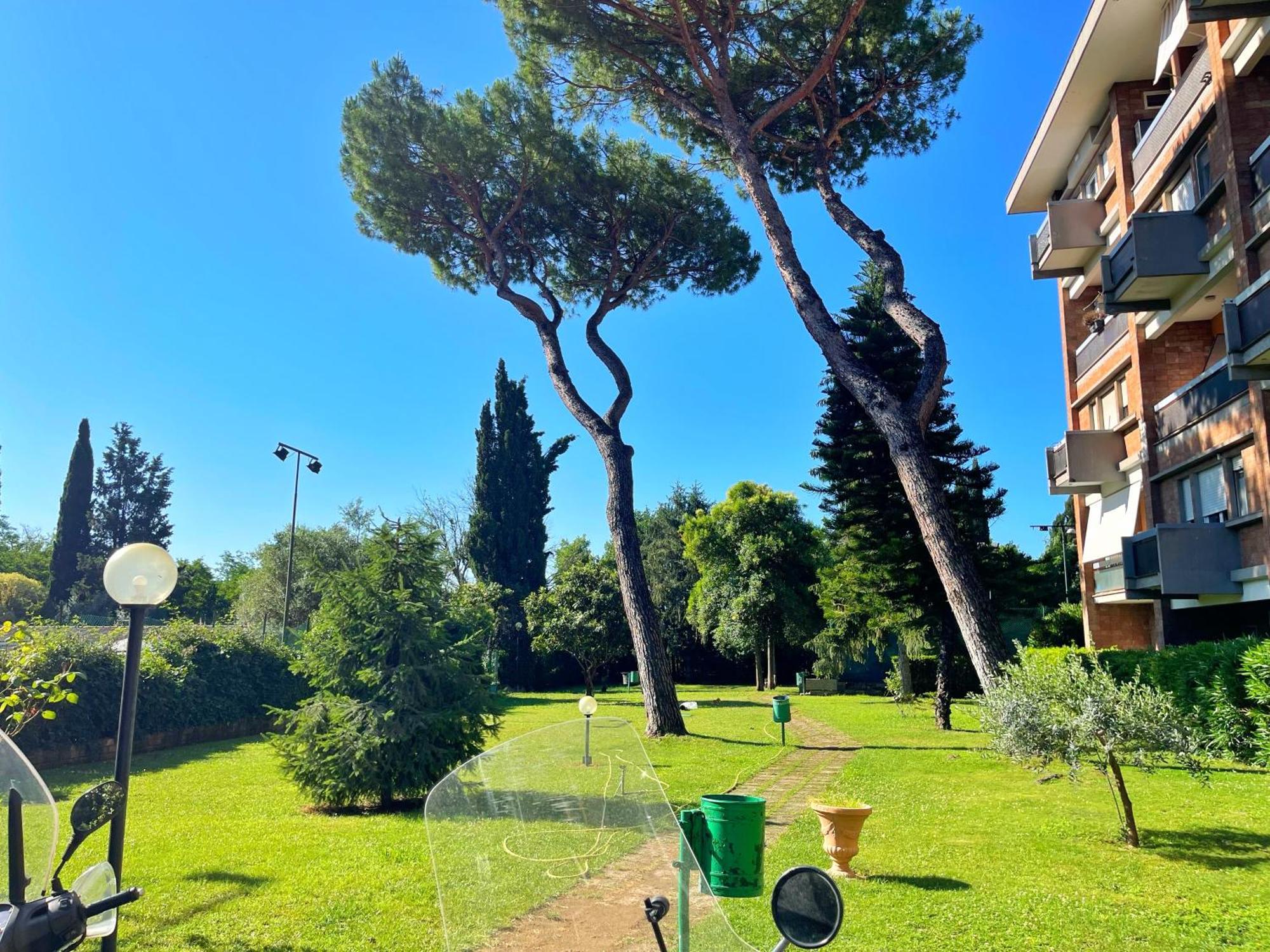 10 Min Vatican Parking&garden * Rome