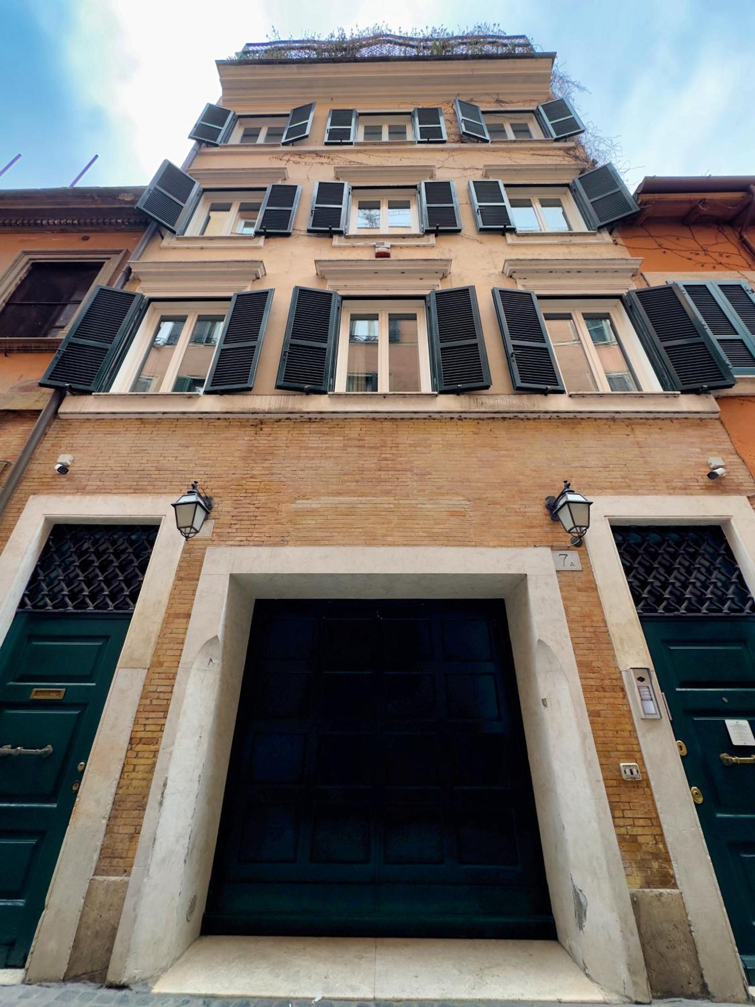 Orsoline 8 * Roma
