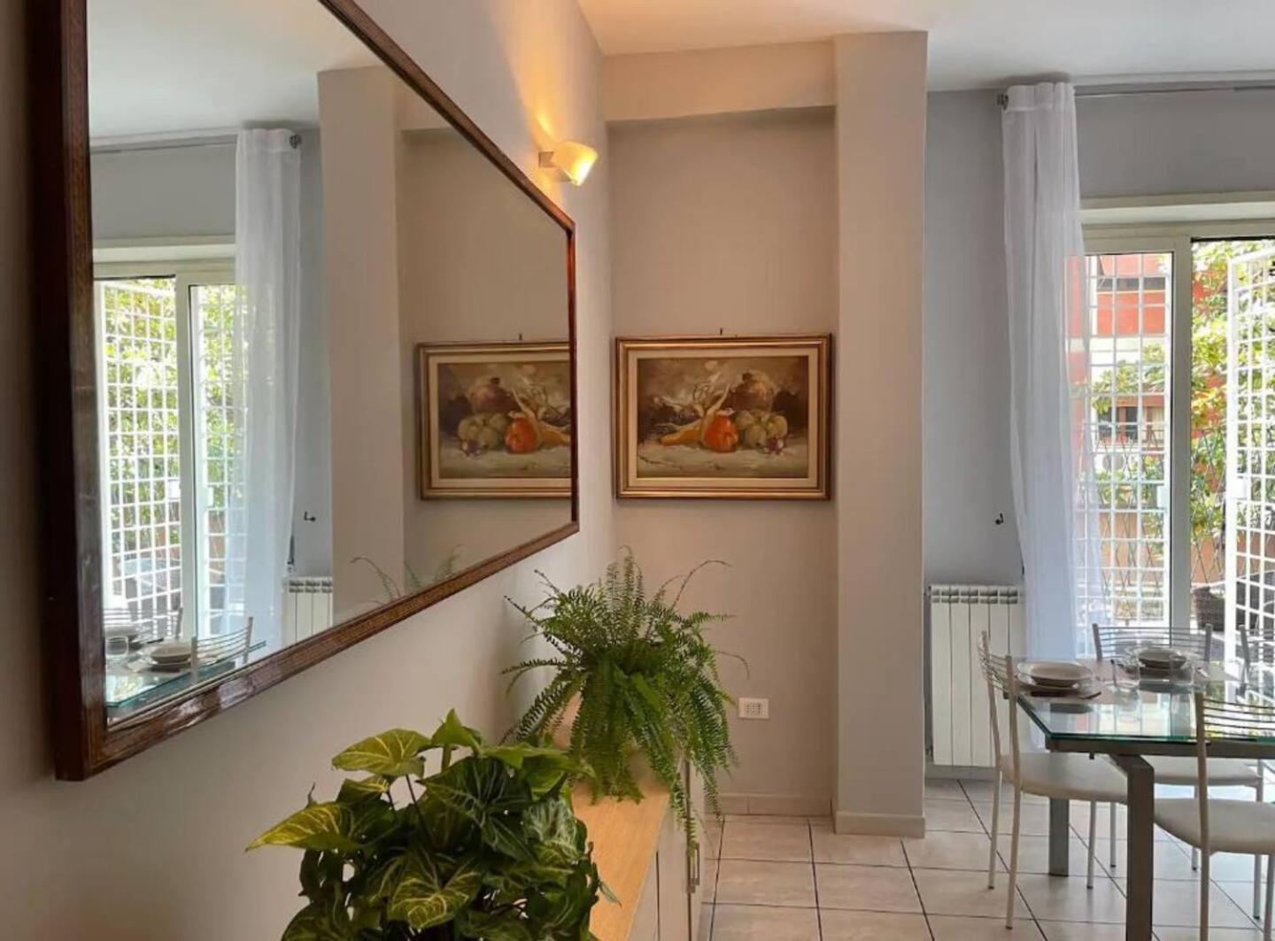 Spacious And Bright Rome