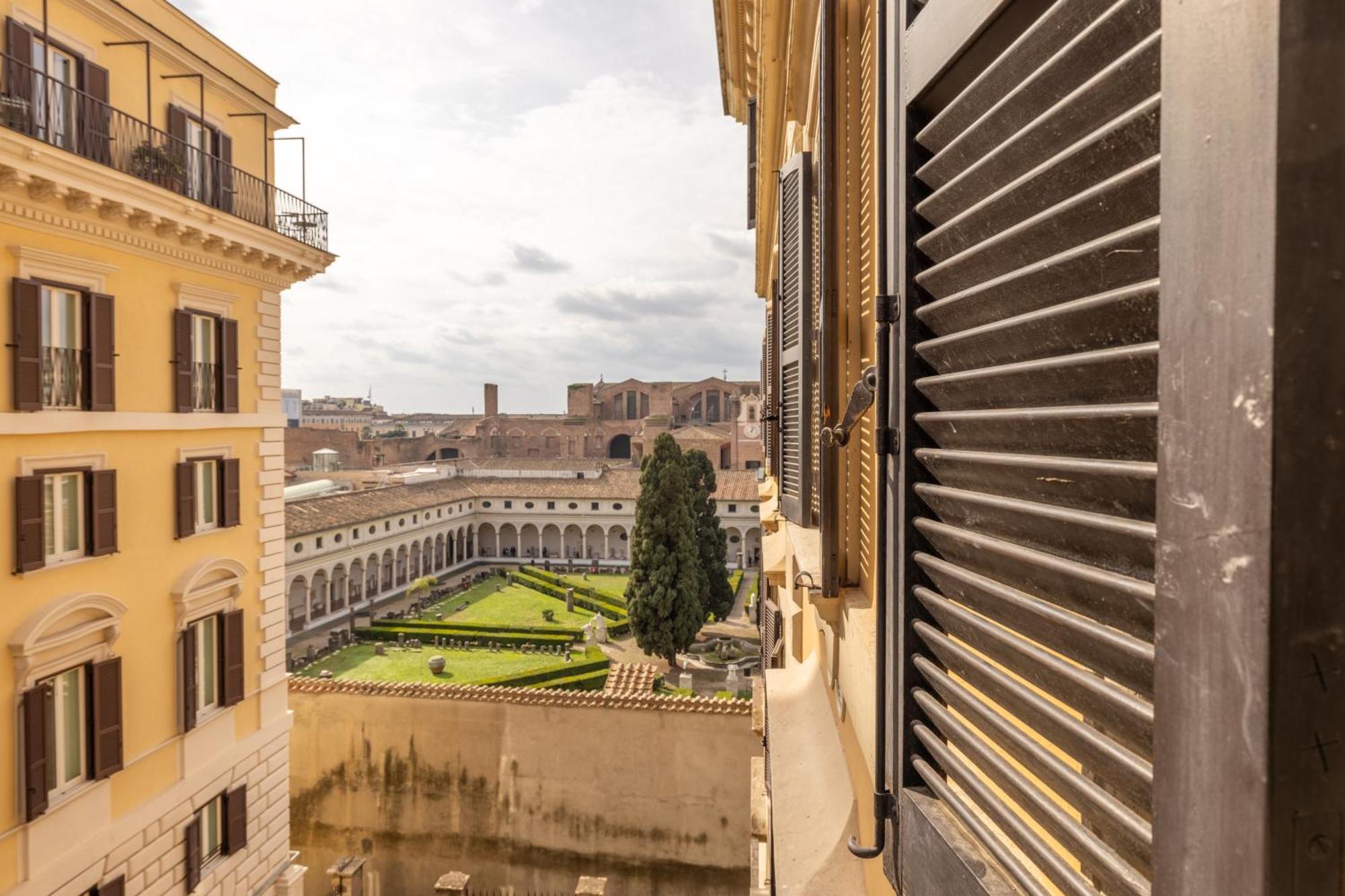 Elegant Diocleziano Apartment *