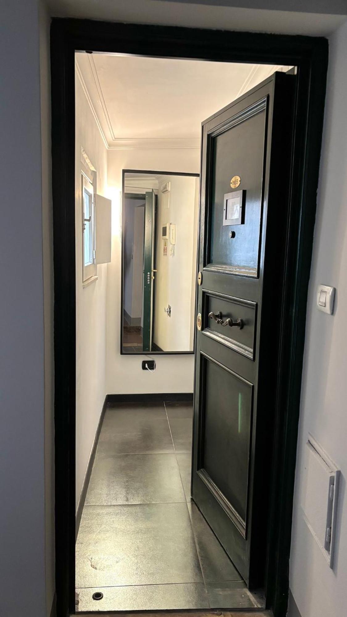 Apartment Elegant In Rome's Historic Center Rome