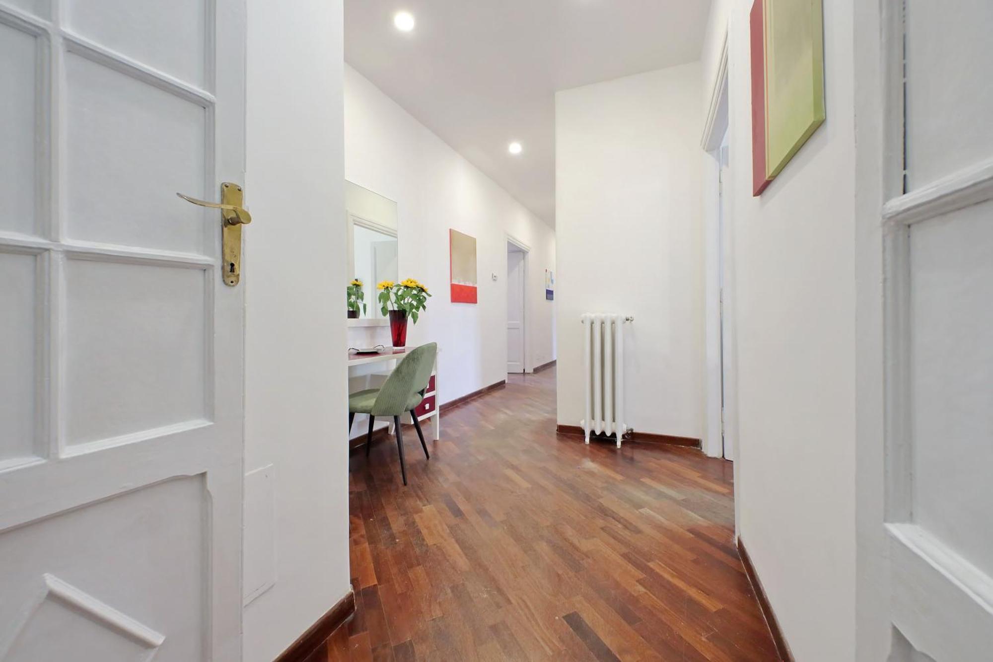 4bnb - Giant Giuliana Vatican Museum Apartment Rome