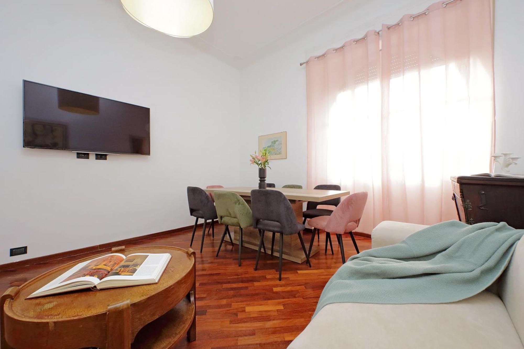 4bnb - Giant Giuliana Vatican Museum Apartment *