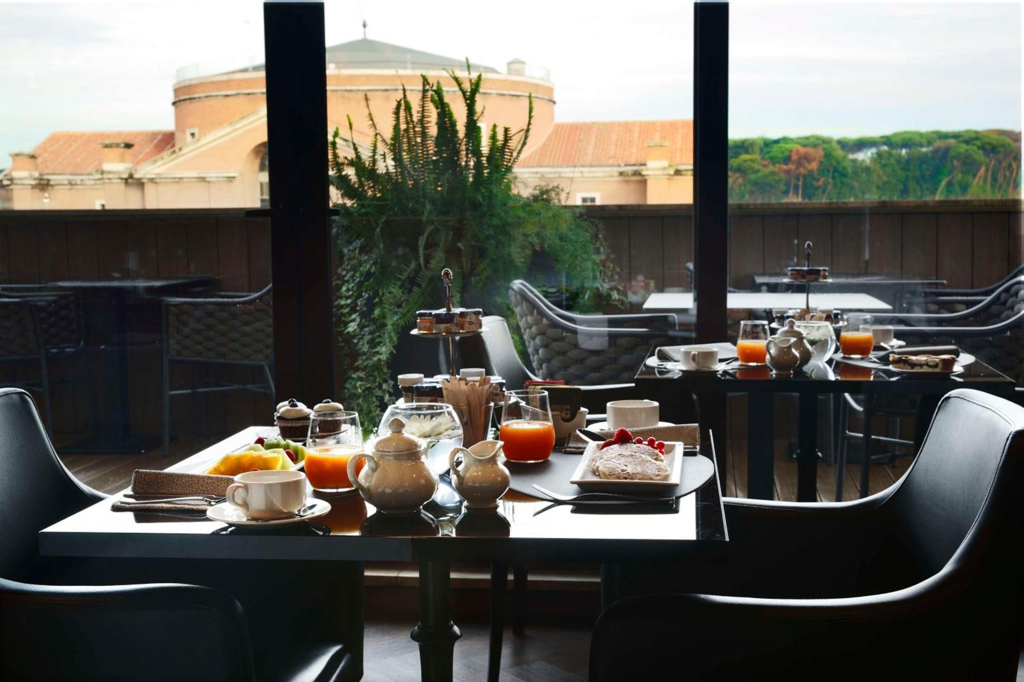 Radisson Blu Ghr 4*