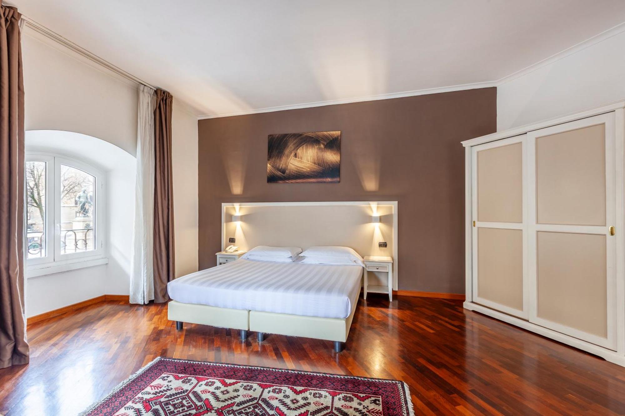 & Guest house