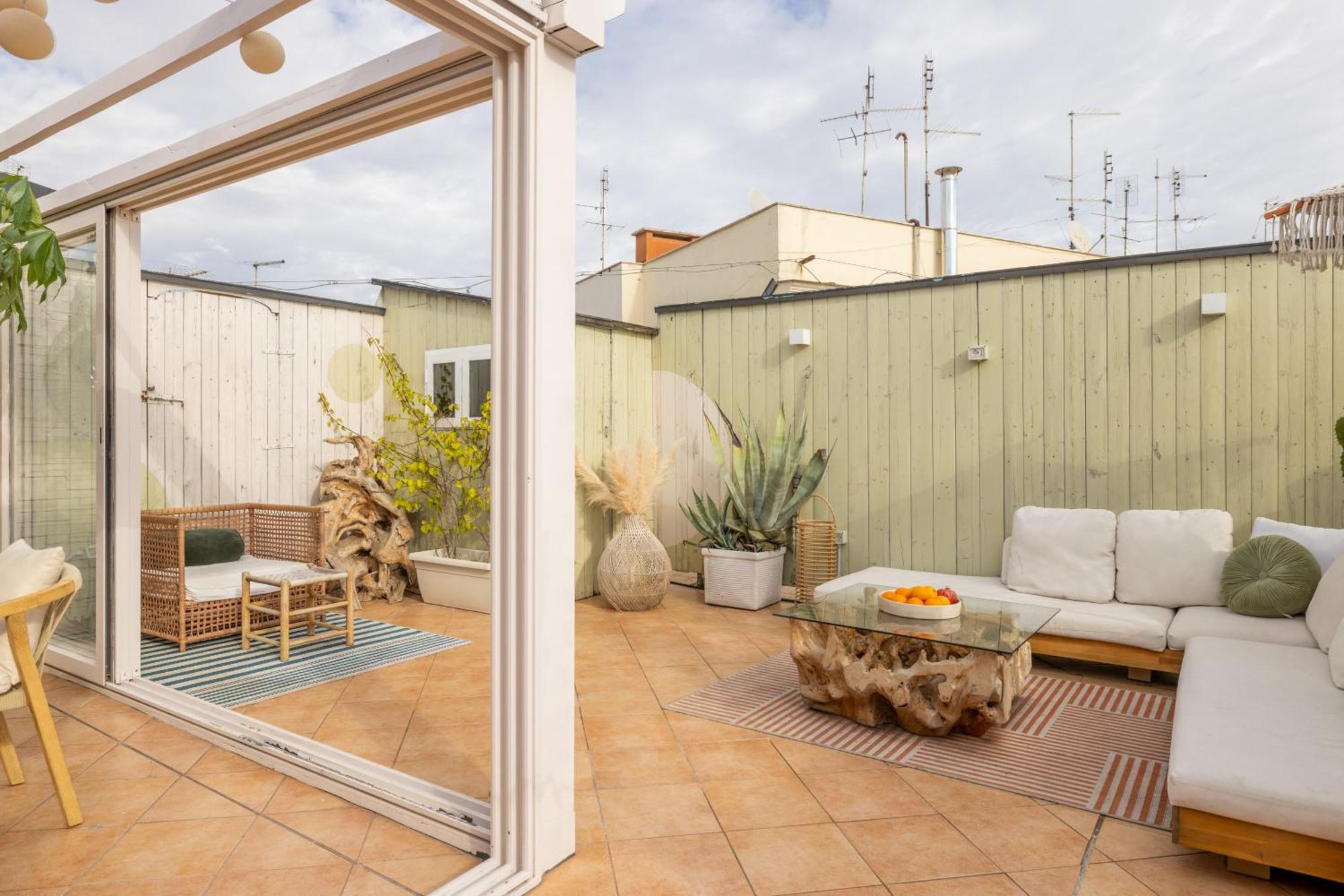 Aria Penthouse & Garden Apartment Rome