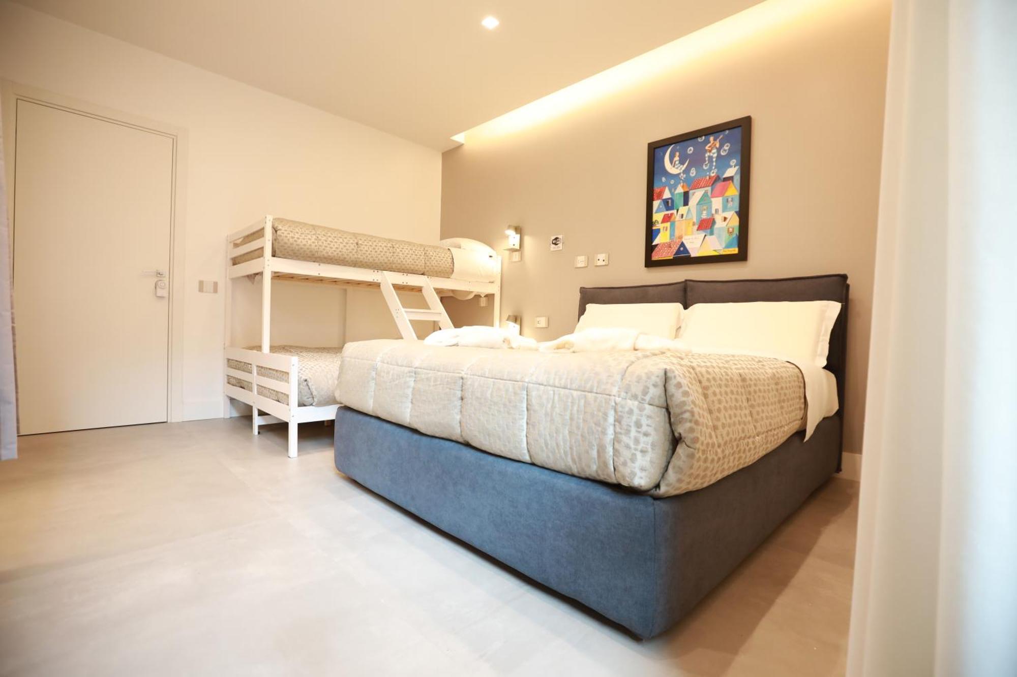 Unique Luxury Couette-café
