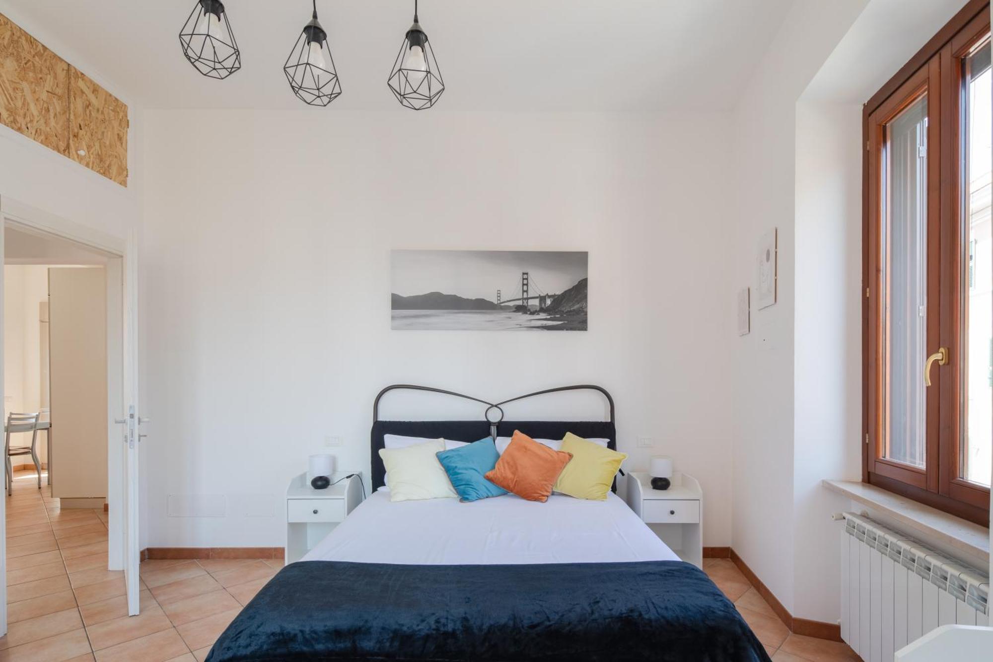 Appartement In Certosa Pigneto - Parcheggio Privato Incluso