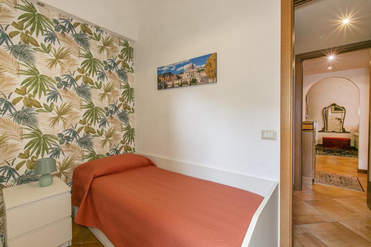 The Big Garden Metropolitana Cornelia Apartment Rome