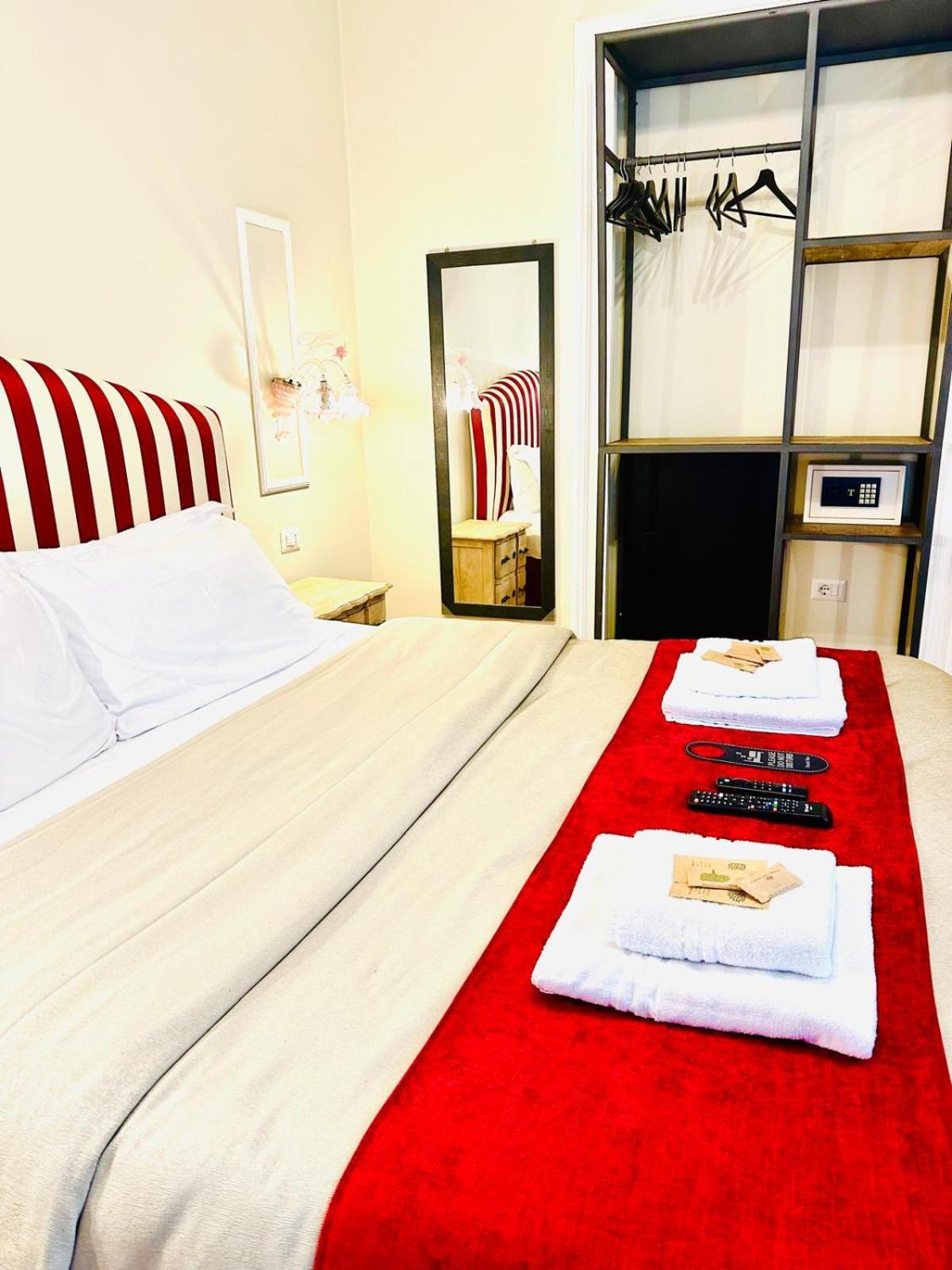 Piazza Di Spagna Luxury Guest house