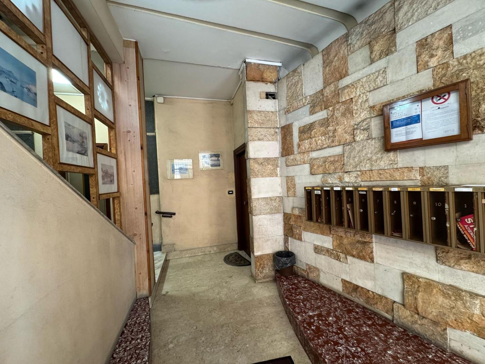 Apartment Authentic Hideaway