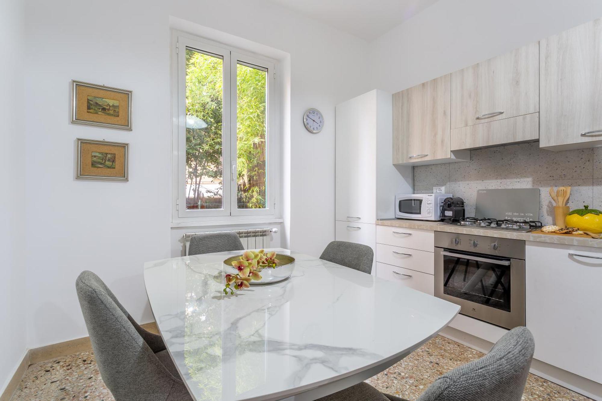 Apartment Iflat Dreamy Escape In The Heart Of Trastevere *