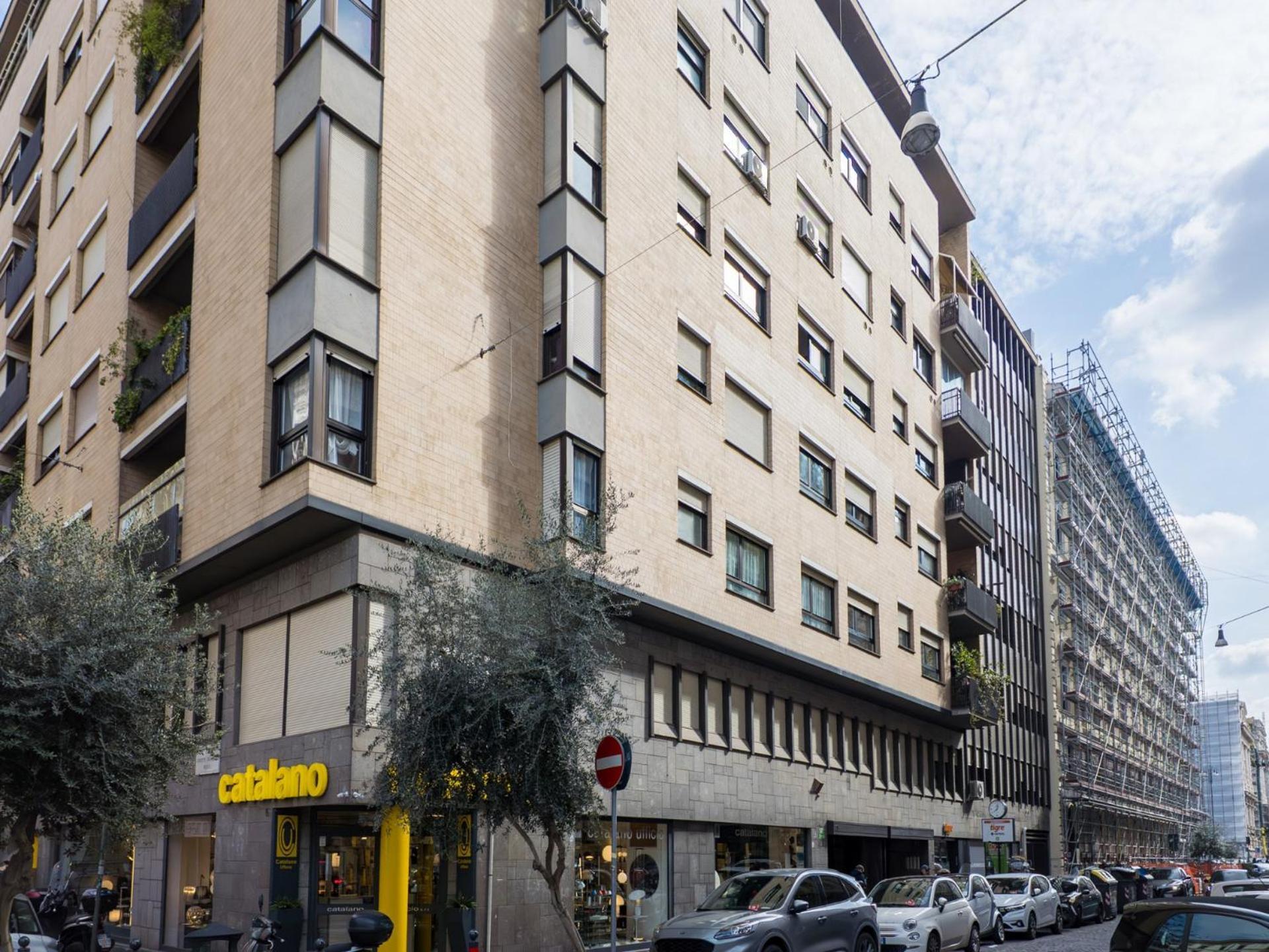 The Rent - Spacious Near Castel Sant'angelo Apartment Rome