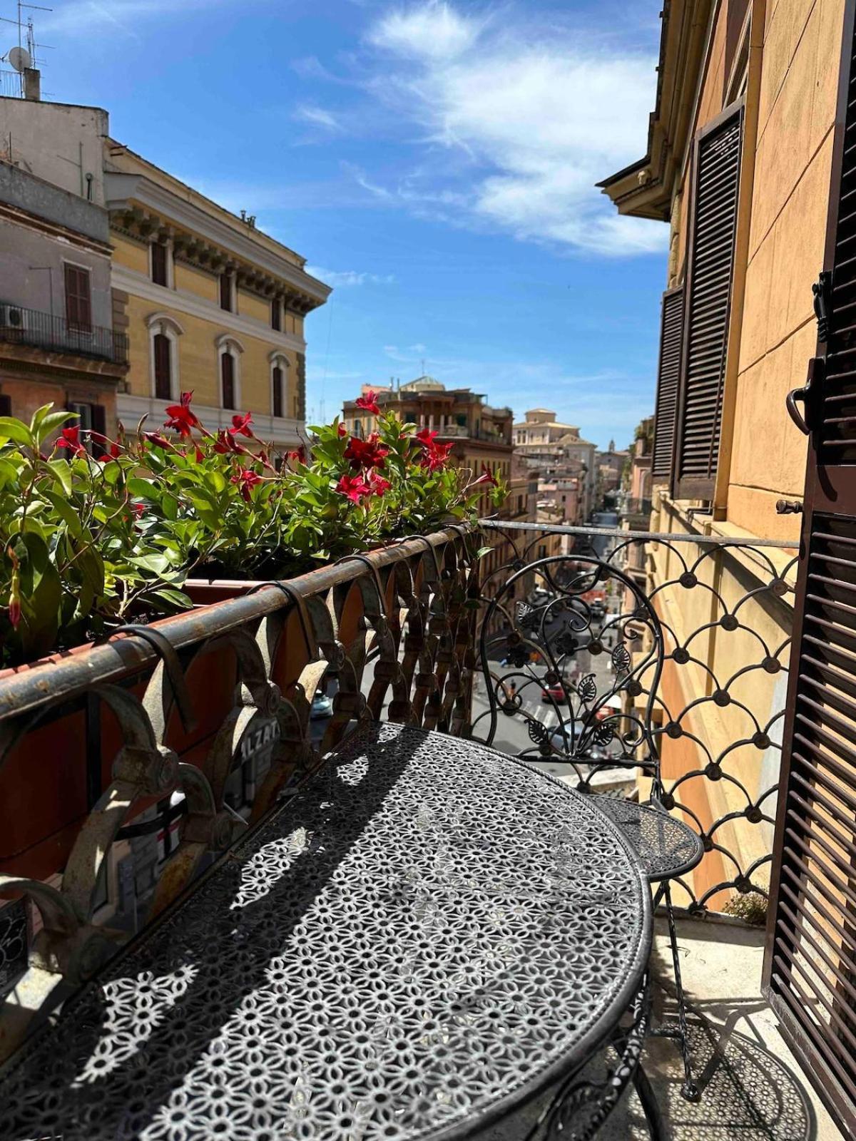 Apartment Luxury House Empire 96 Rome