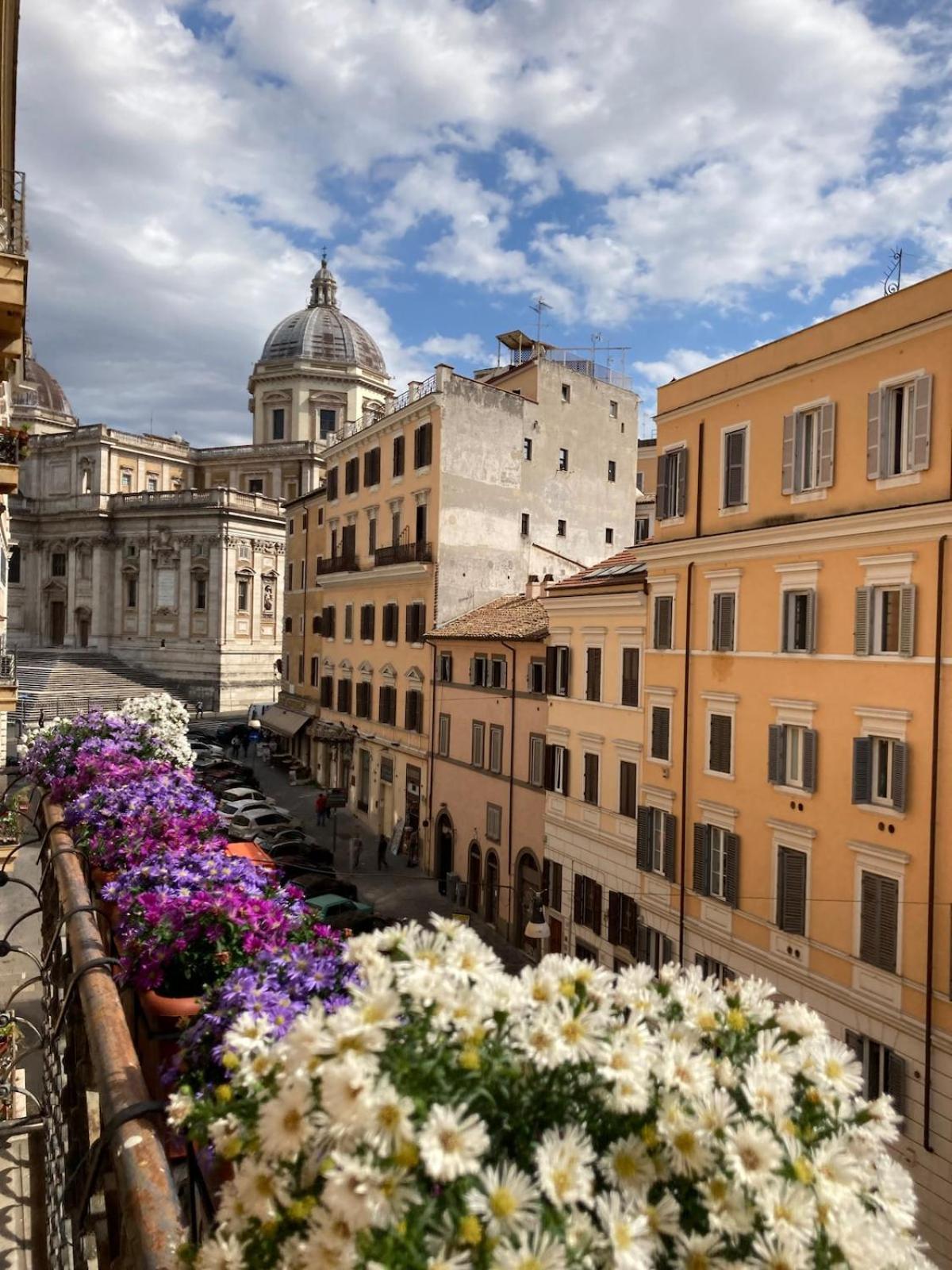 Apartment Luxury House Empire 96 Rome