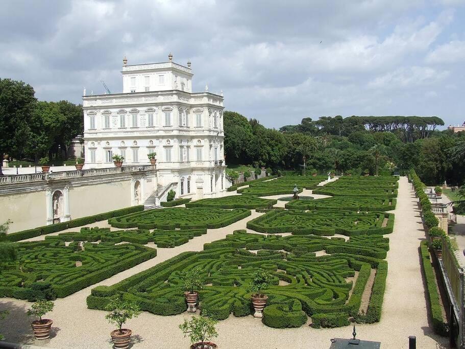 Apartment Candelor's House - & Garden In Gianicolense *
