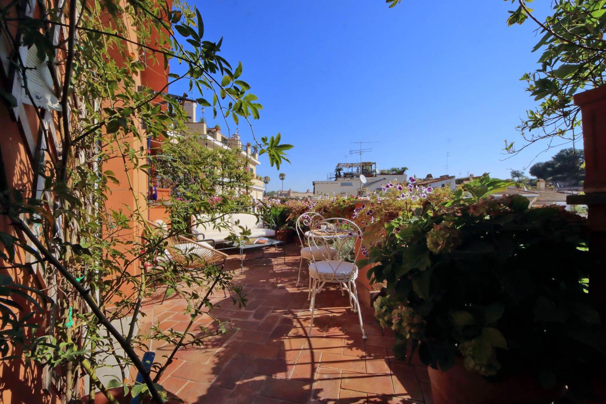 Rooftop - Foro Lux Homestay