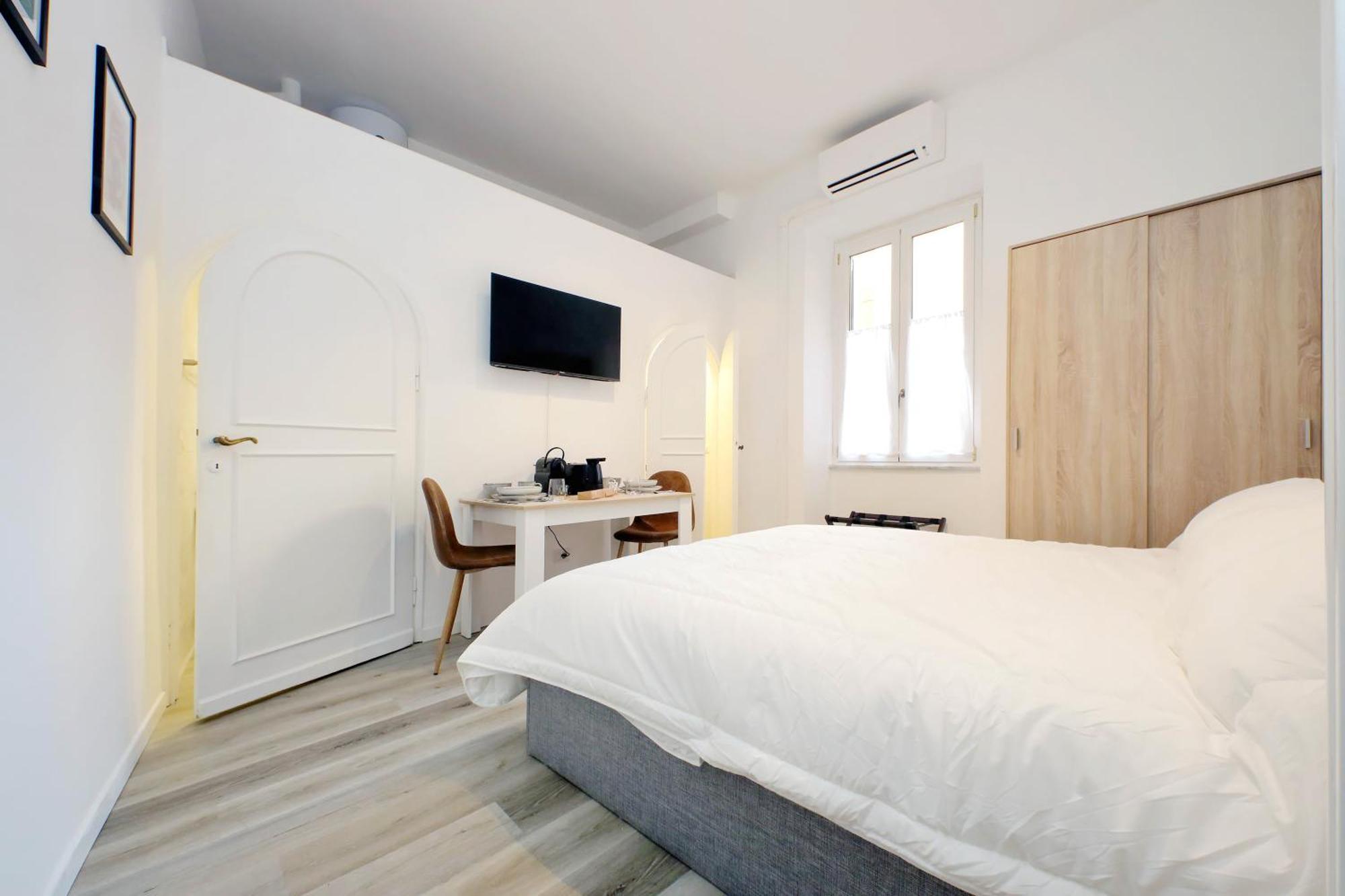 Suity I Cozy Barberini Appartement *