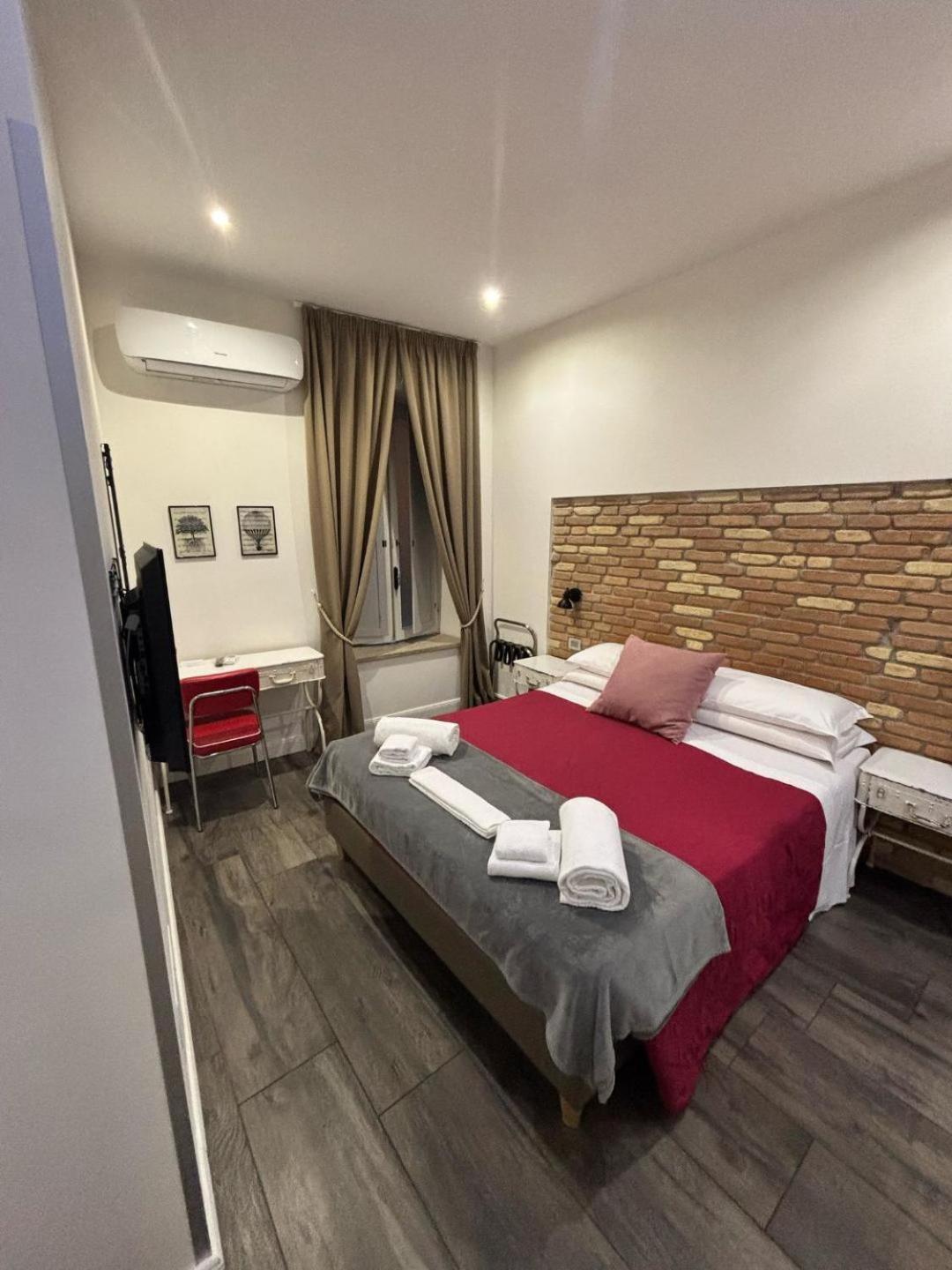 Trevi Contemporary 5*