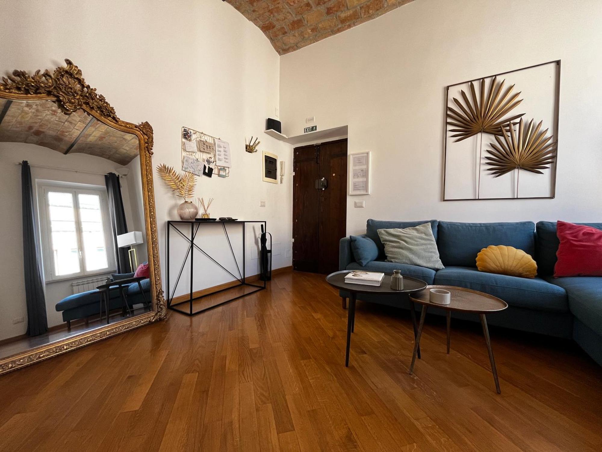 Apartment La Polveriera, Eleganti E Luminosi Vicino Al Colosseo