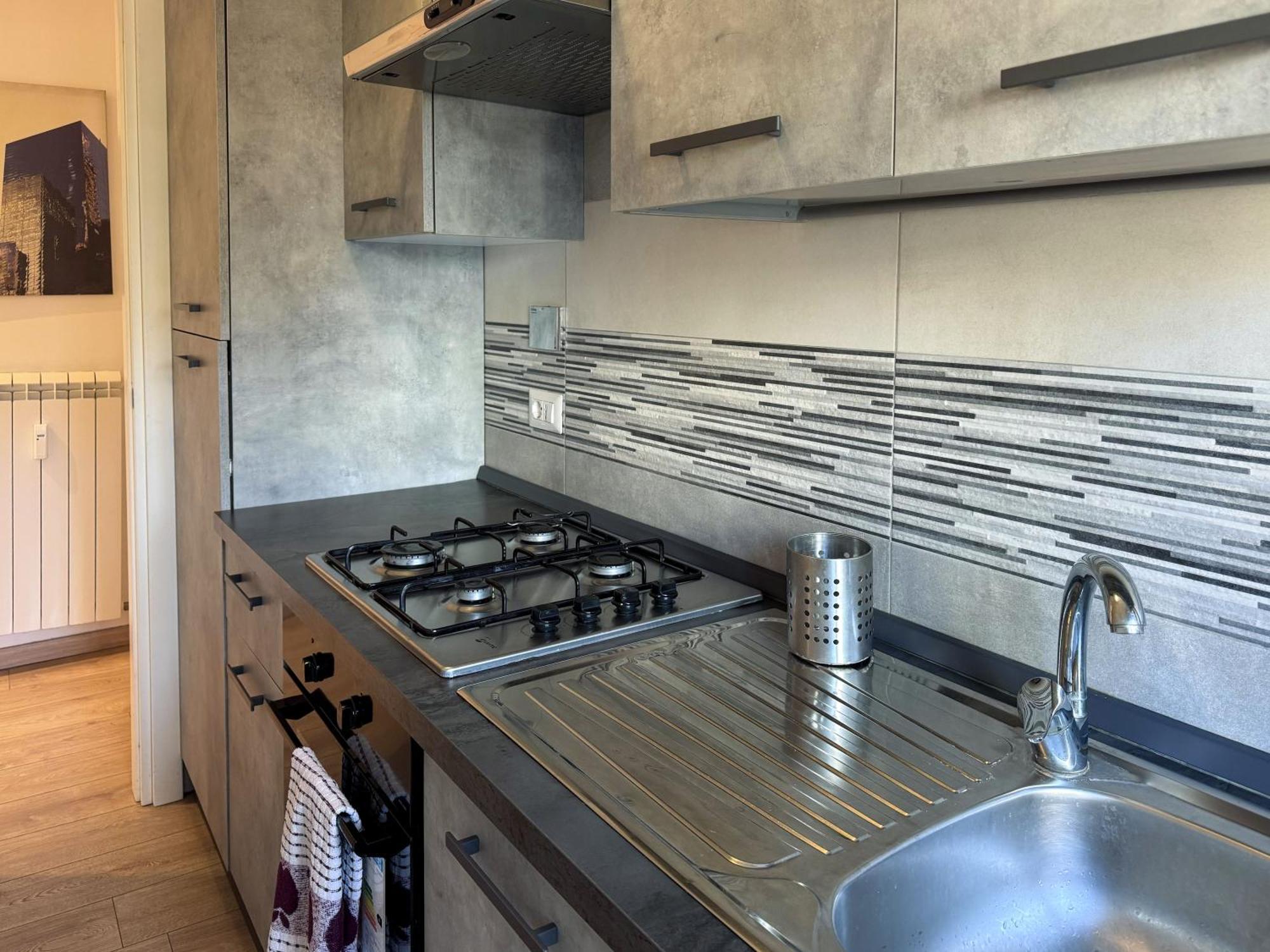 Jhhit Tuscolana 01 With Terrace Appartamento Roma