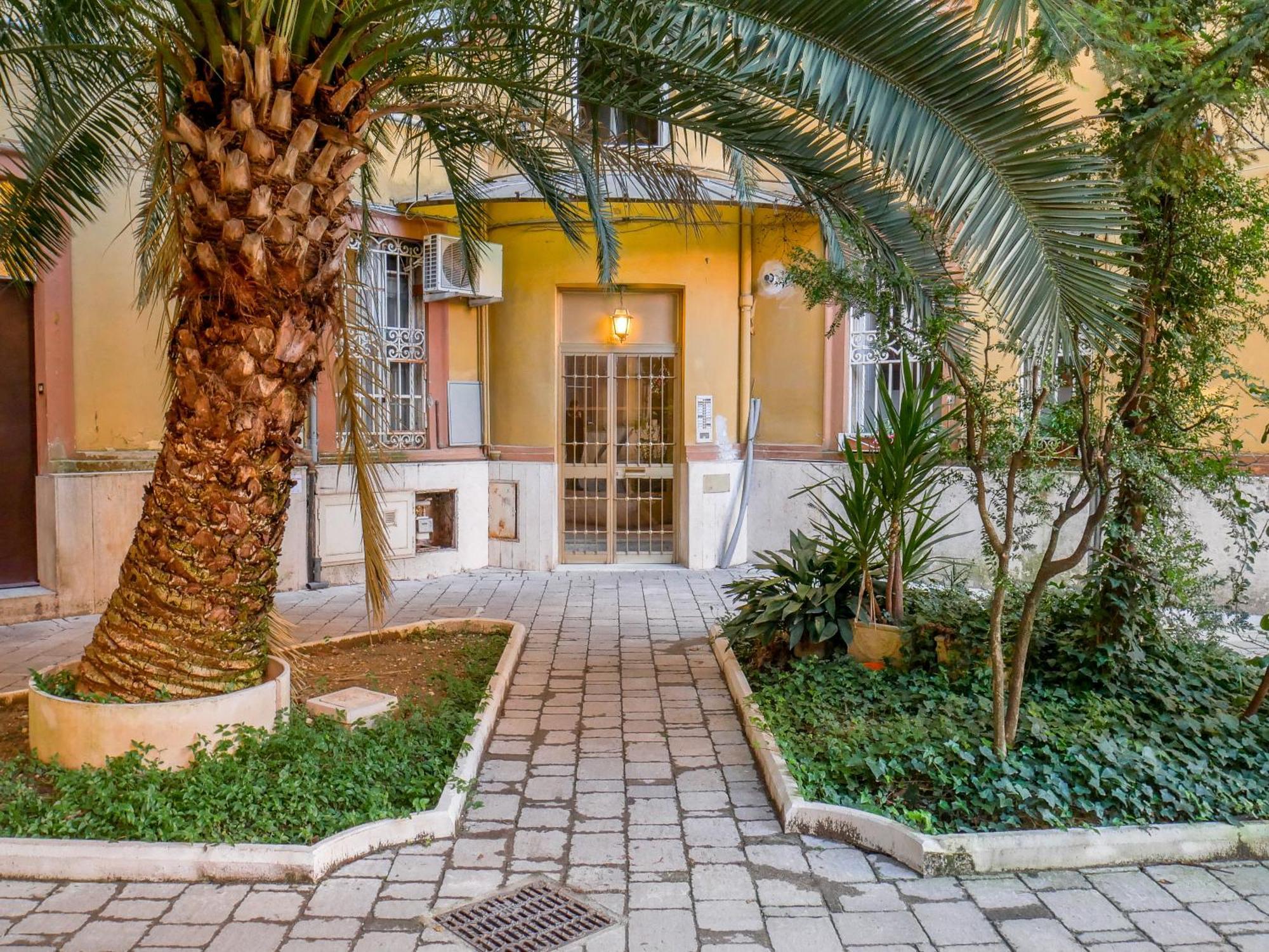 Apartamento Pop In The Heart Of Trastevere 4 Guests
