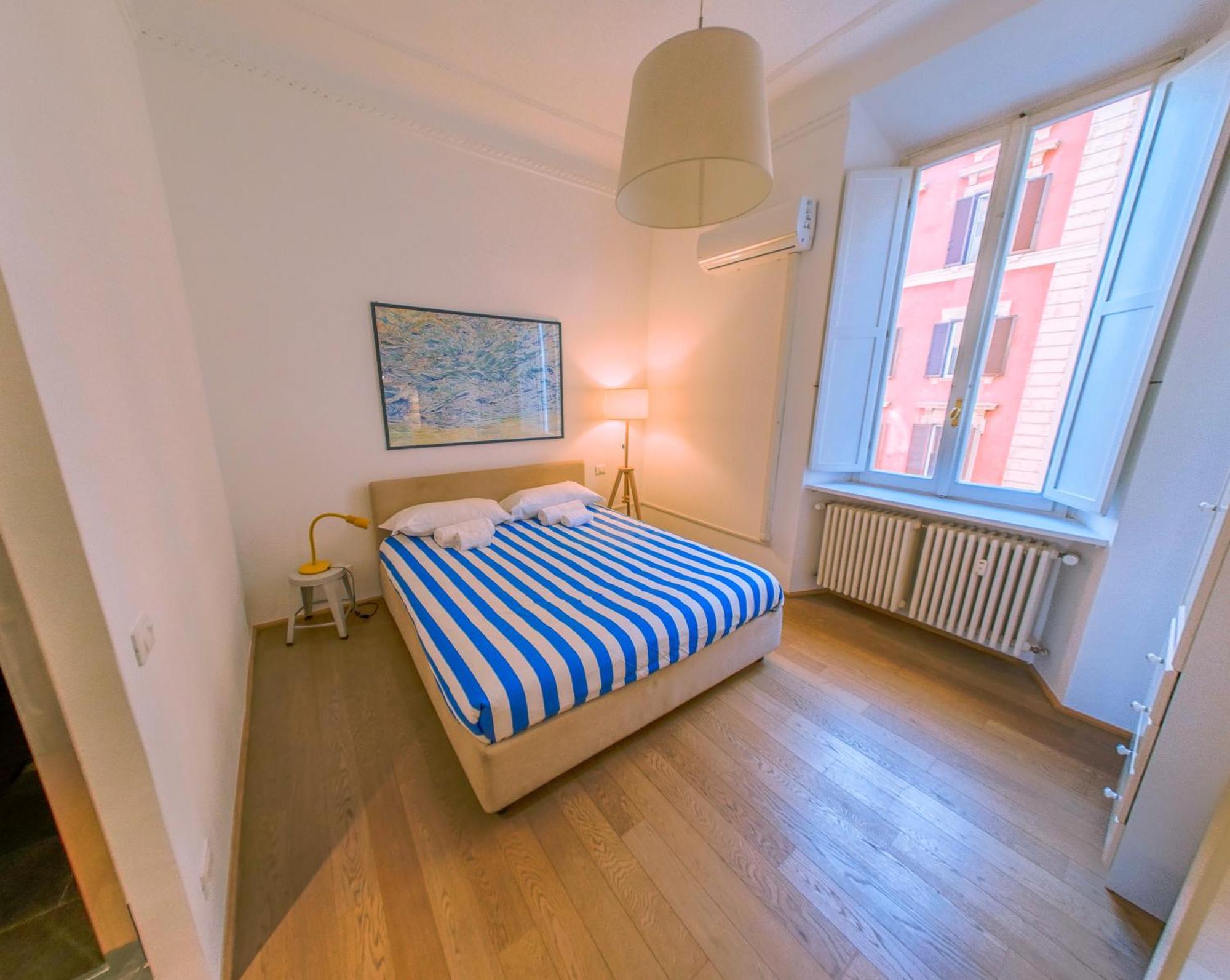 Apartamento Pop In The Heart Of Trastevere 4 Guests *