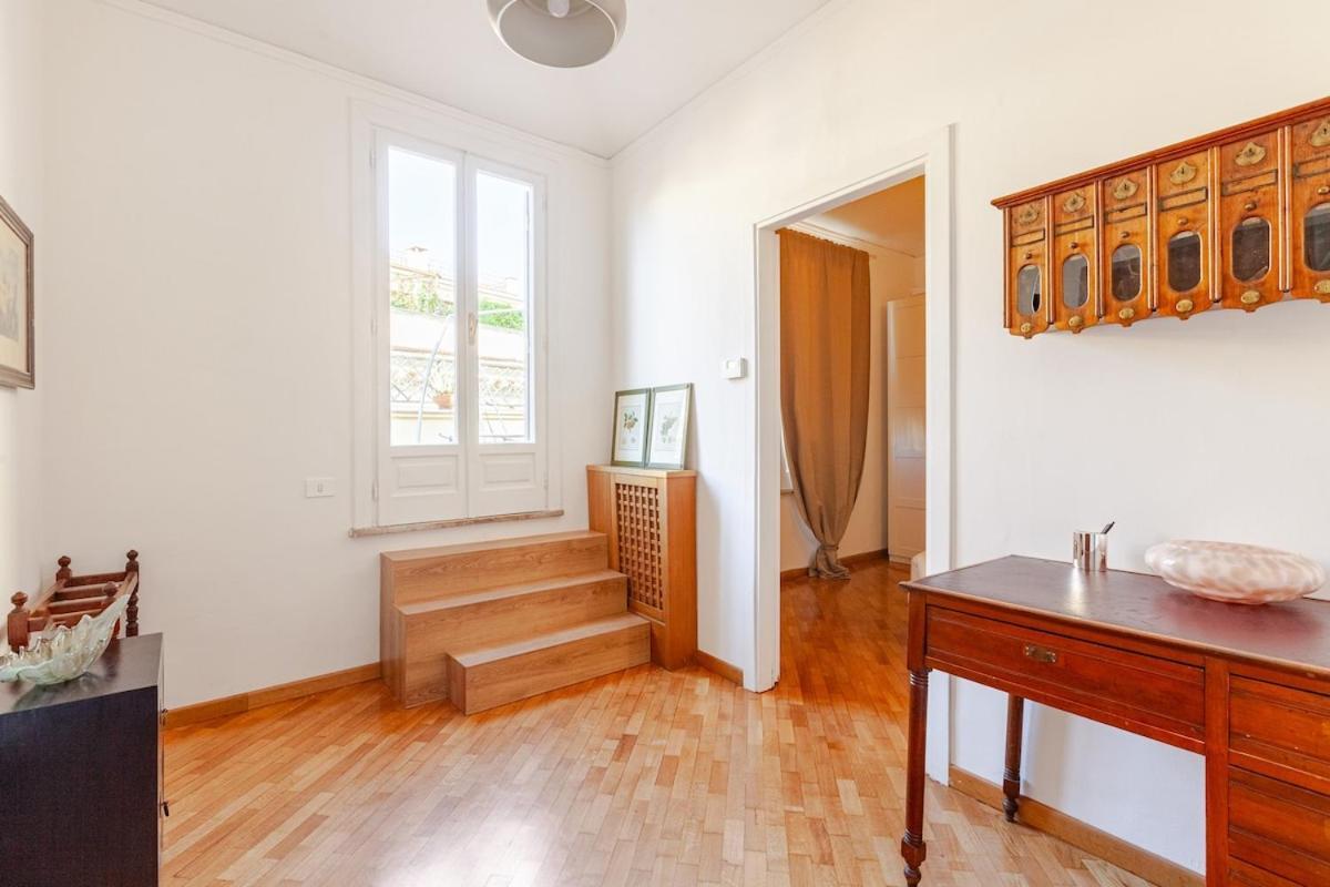 Appartement Luxury Penthouse With Terrace By Spanish Steps