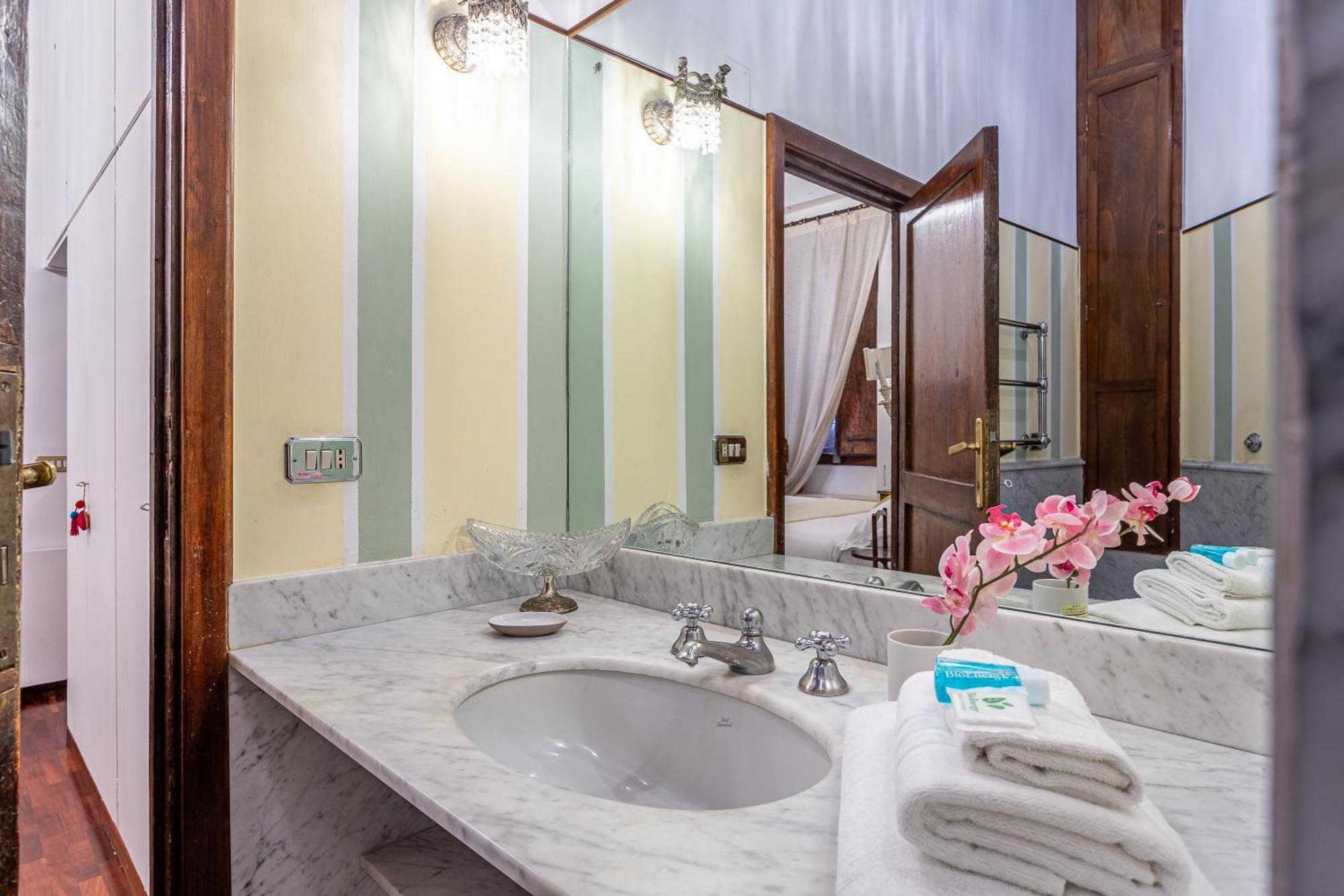 Iflat A Vintage Gem Near Piazza Navona Apartment Rome