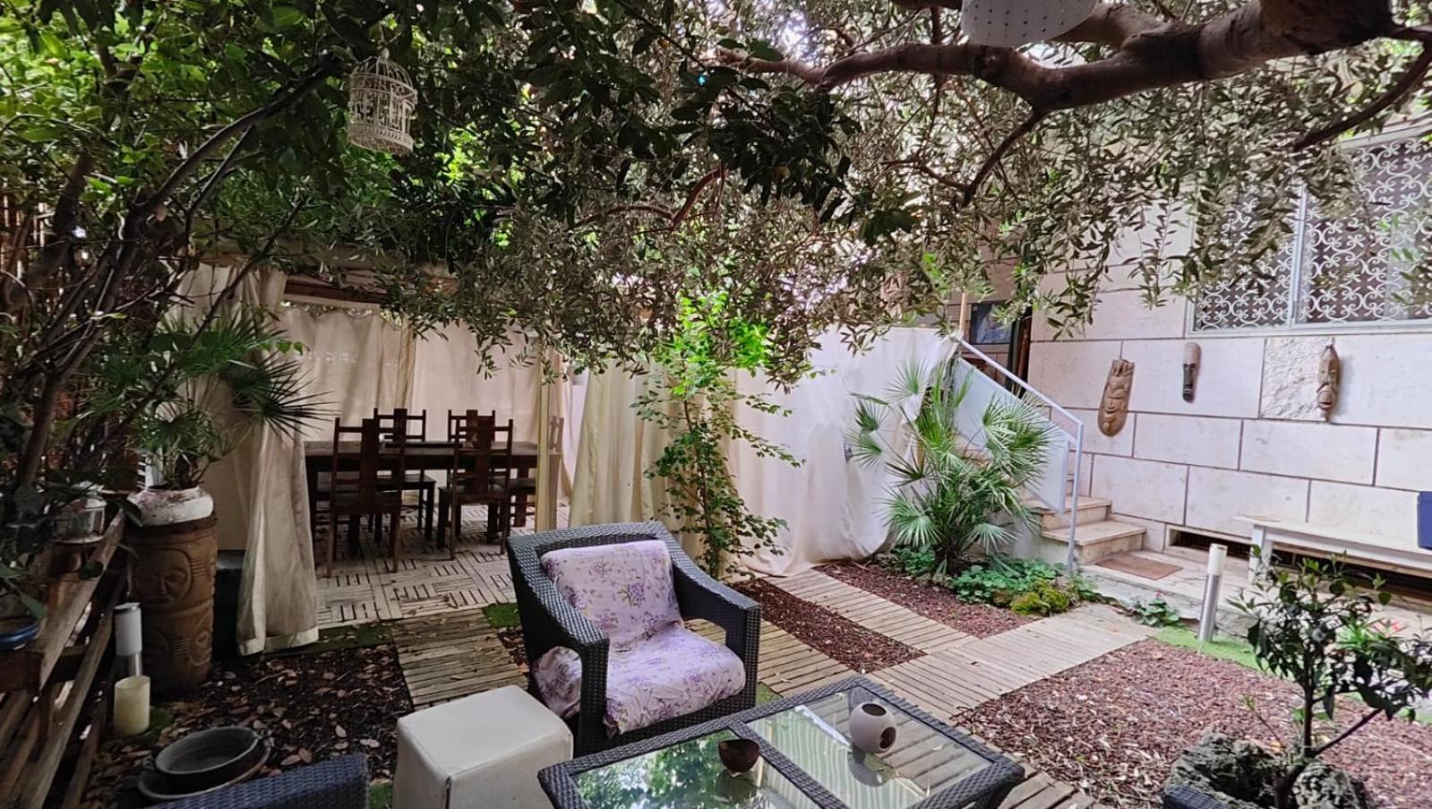 Holiday home Garden Casa Kangen