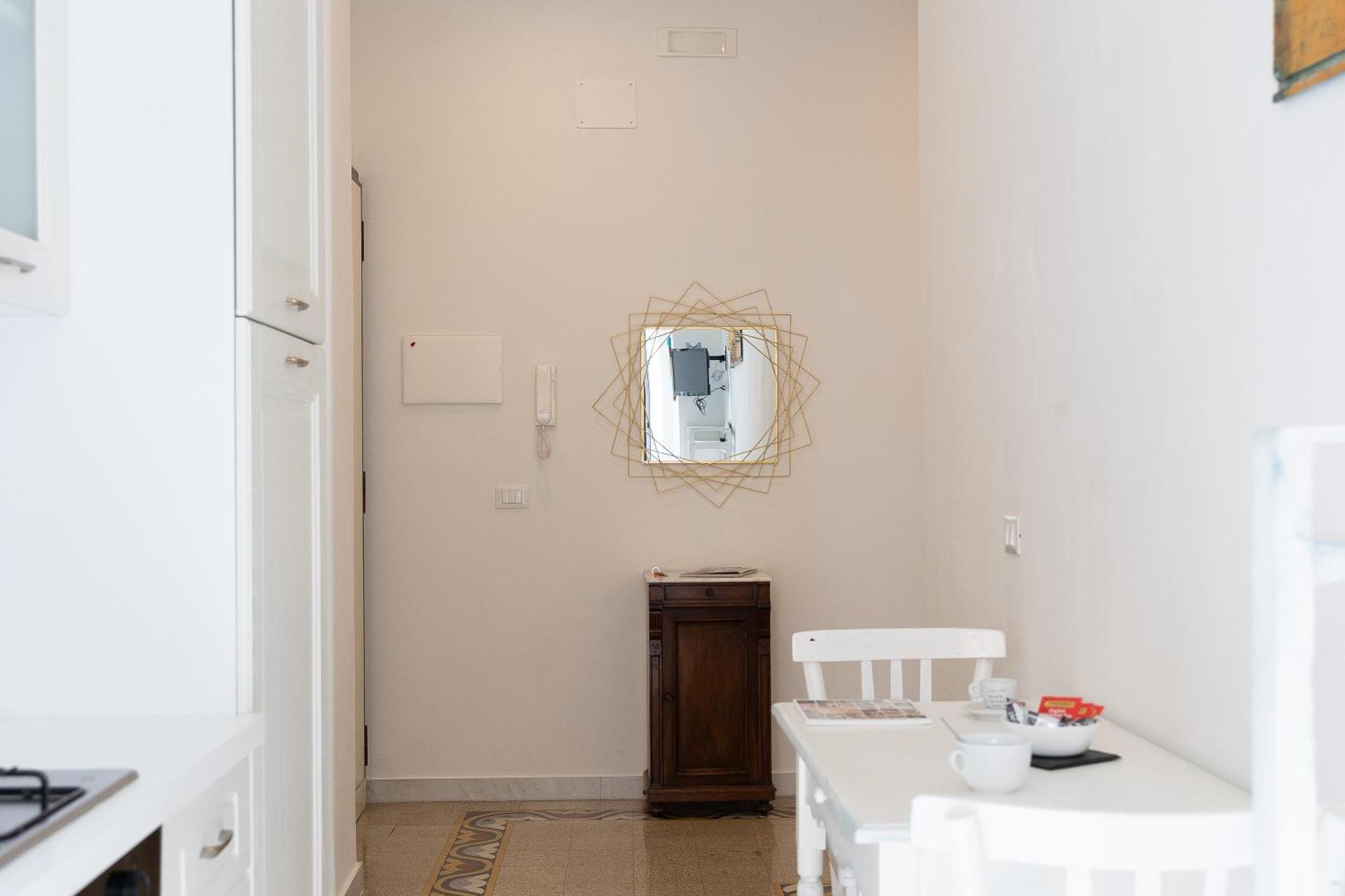 Cozy San Giovanni In Laterano Apartment Rome