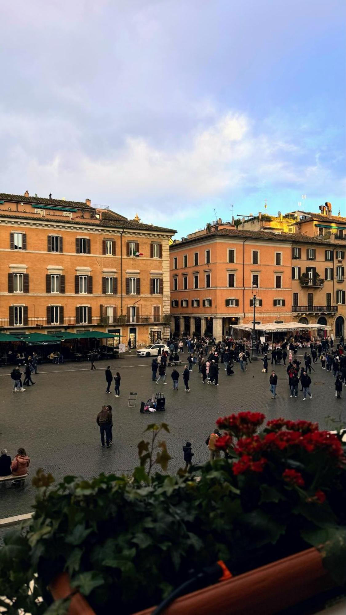 Piazza Navona Balcony Caden