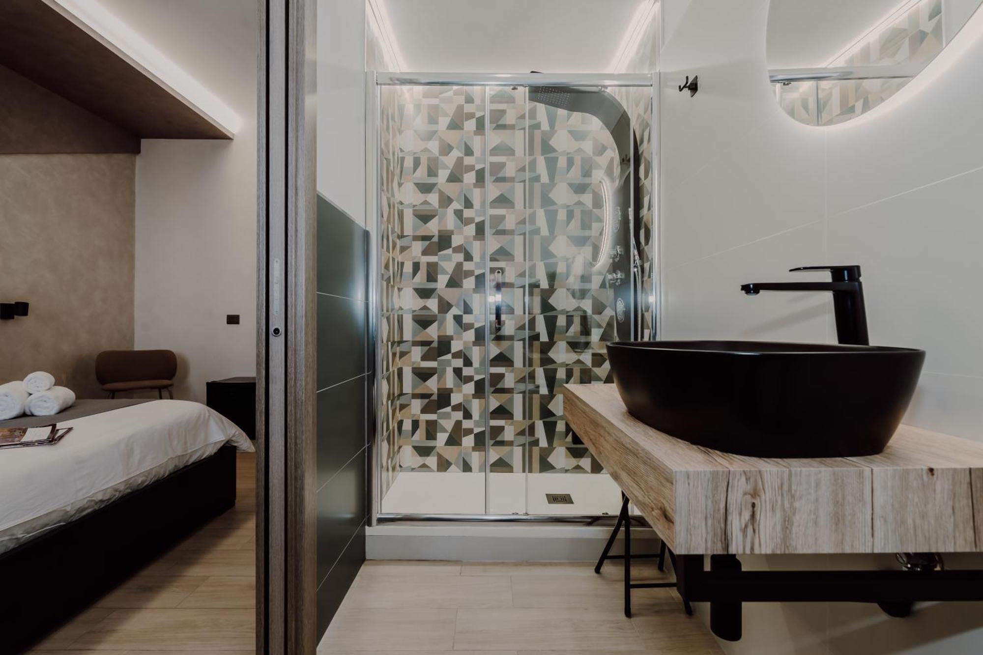Domus Aeterna - Re Di Guest house *