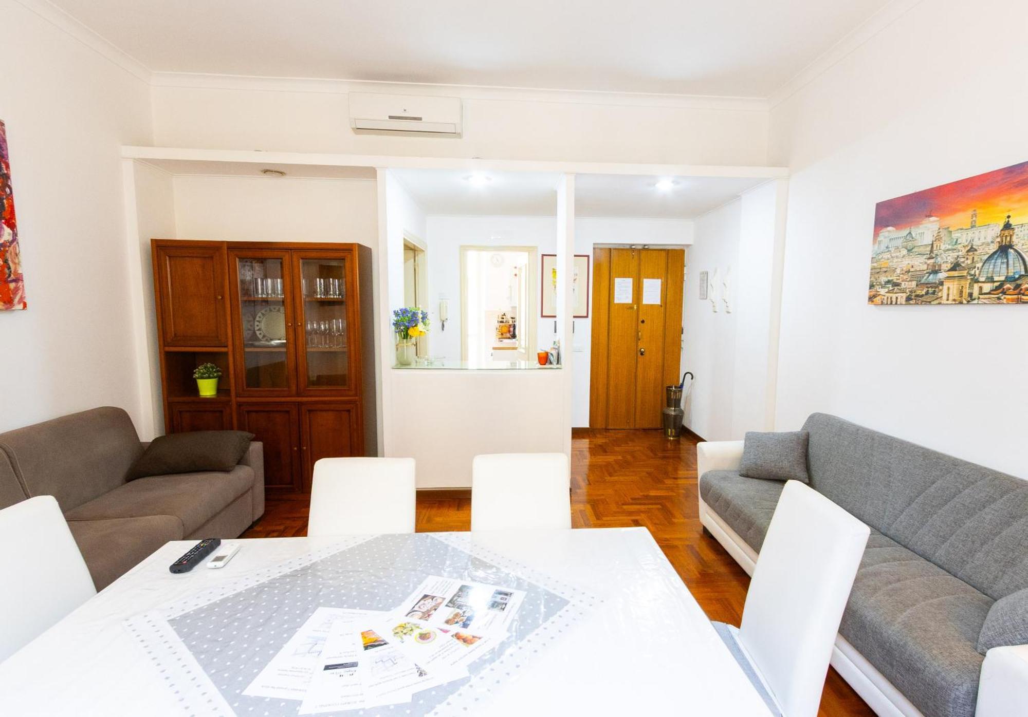 Appartement Vespasiano 49 *