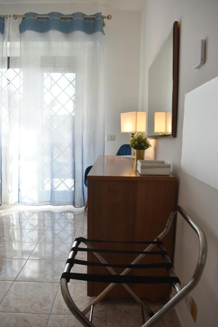 La Casa Di Mimmo Con Parcheggio Privato Incluso * Rome