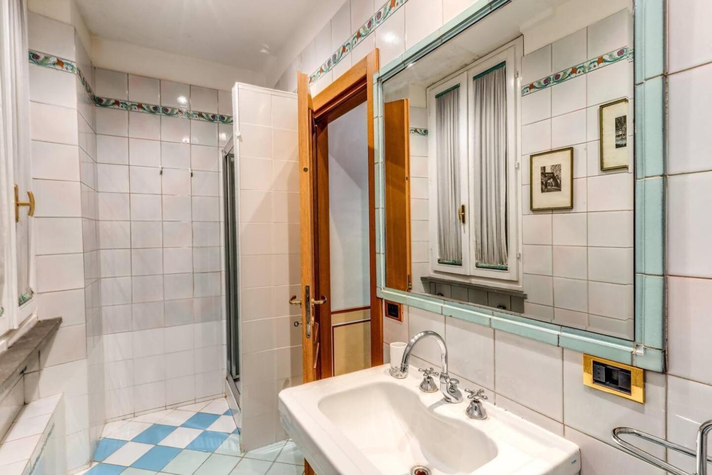 Cozy Flat In Trevi Fountain