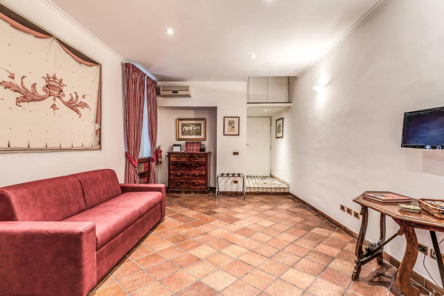 Cozy Flat In Trevi Fountain Rome