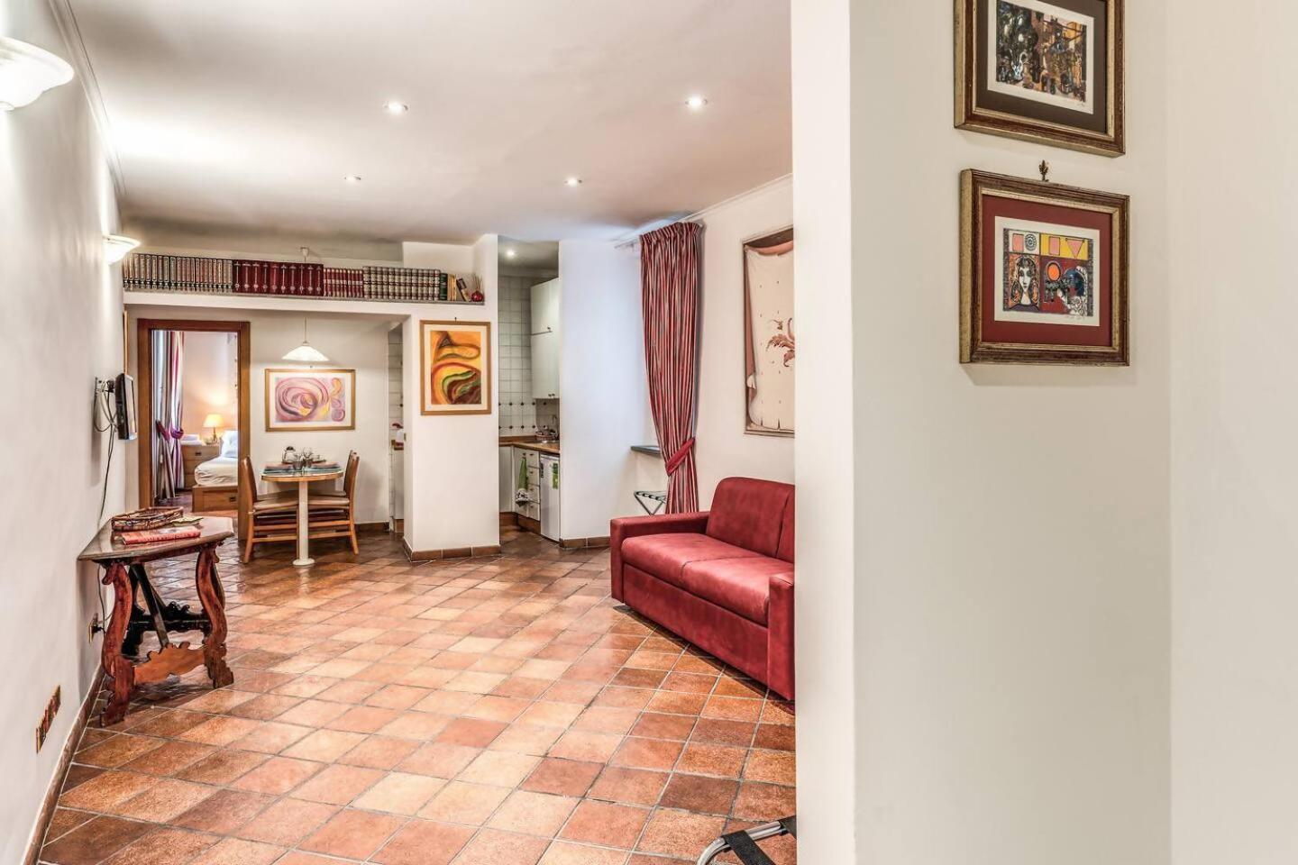 Cozy Flat In Trevi Fountain Rome