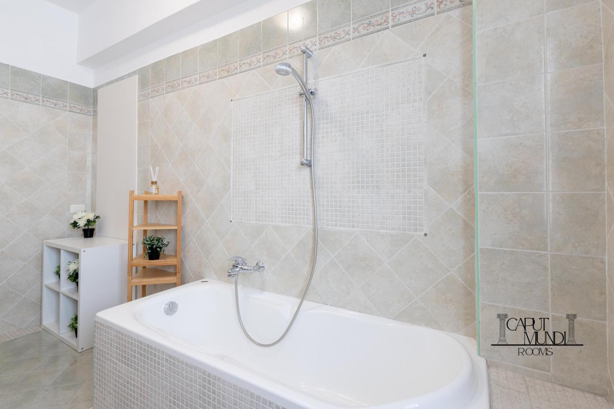Guest house Caput Mundi - 100mt To Metro A, Terrace, A-c, 15 Min To Center