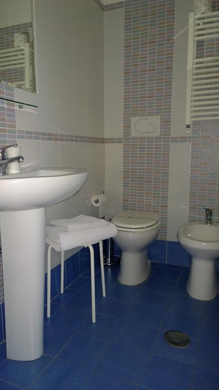 Almi Bed & Breakfast 3*