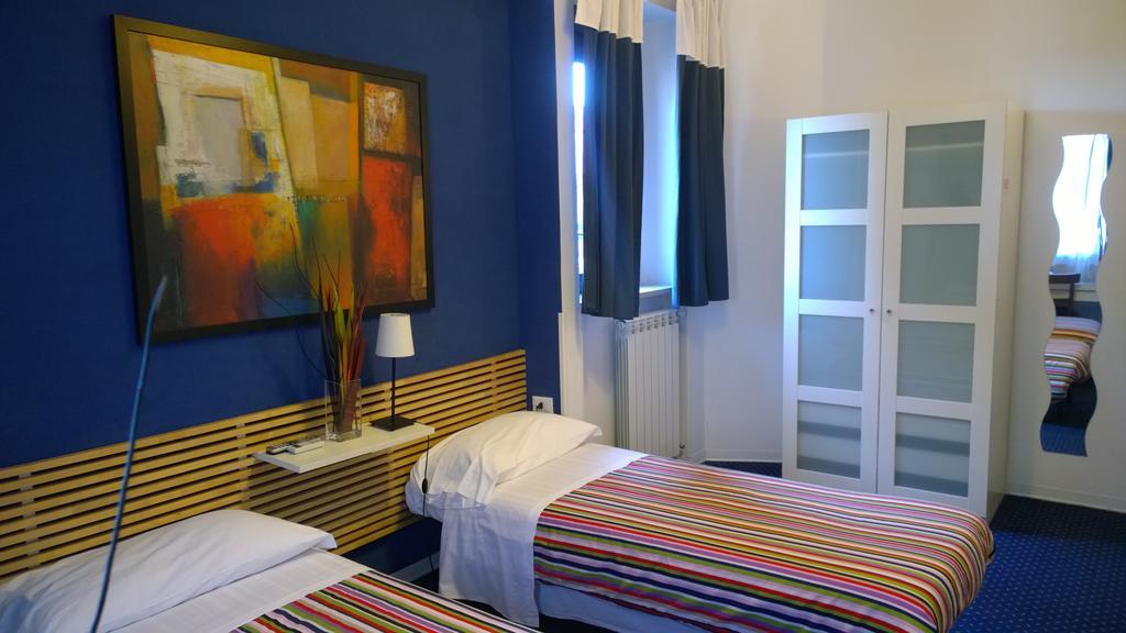 Almi Bed & Breakfast 3*